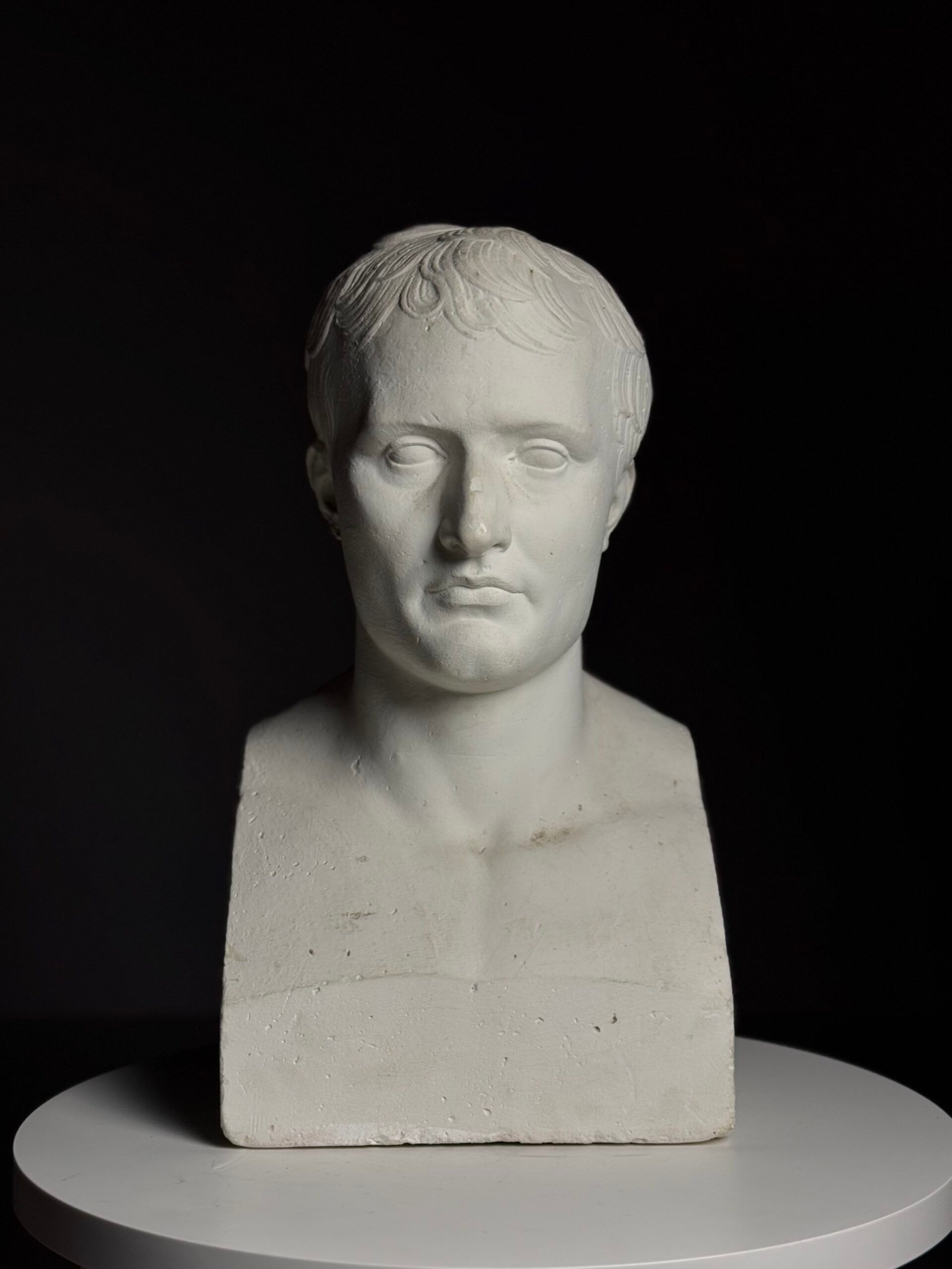 Buste de Napoléon en plâtre, 20e siècle.