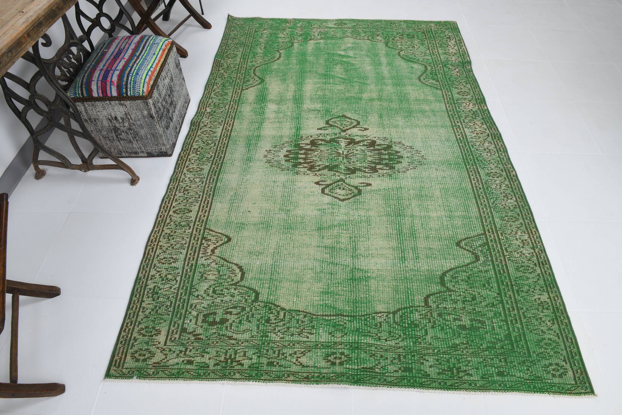 5x8 Dark Green Geometric Style Camouflage Vintage Rug, 155x238 Cm