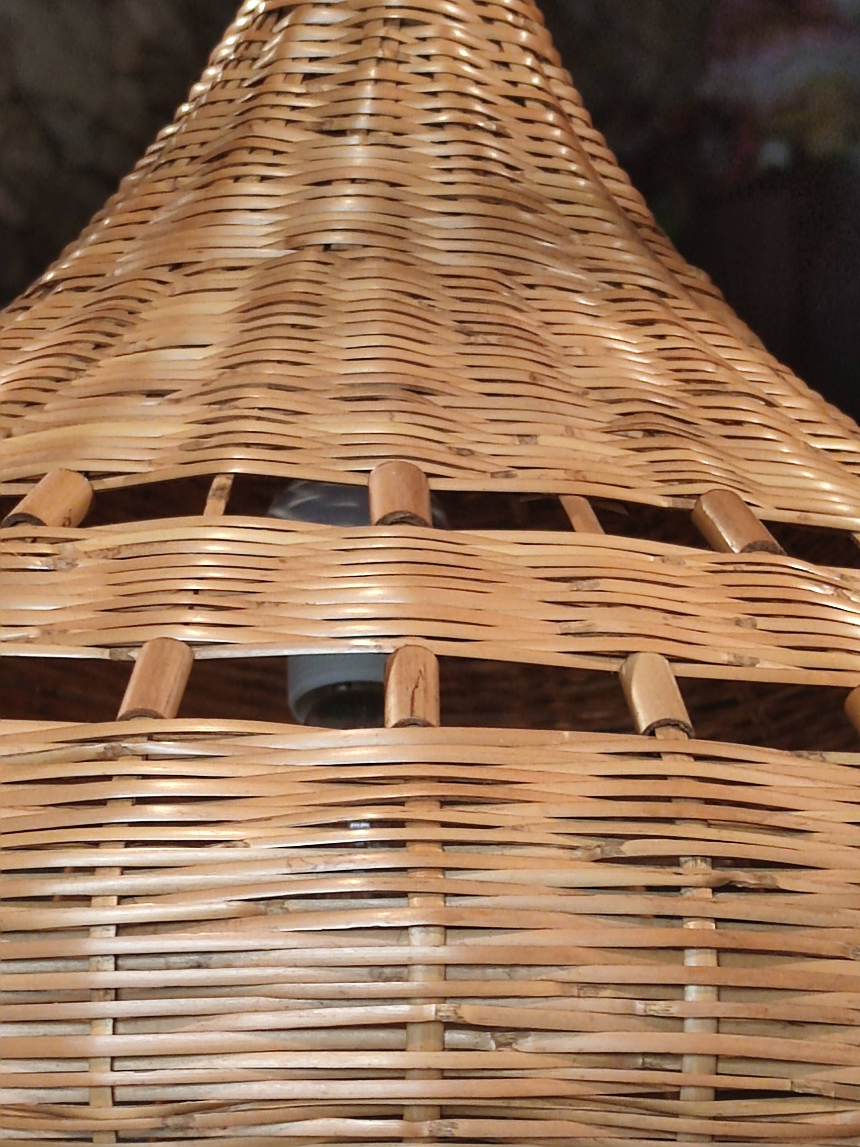 Rattan suspension