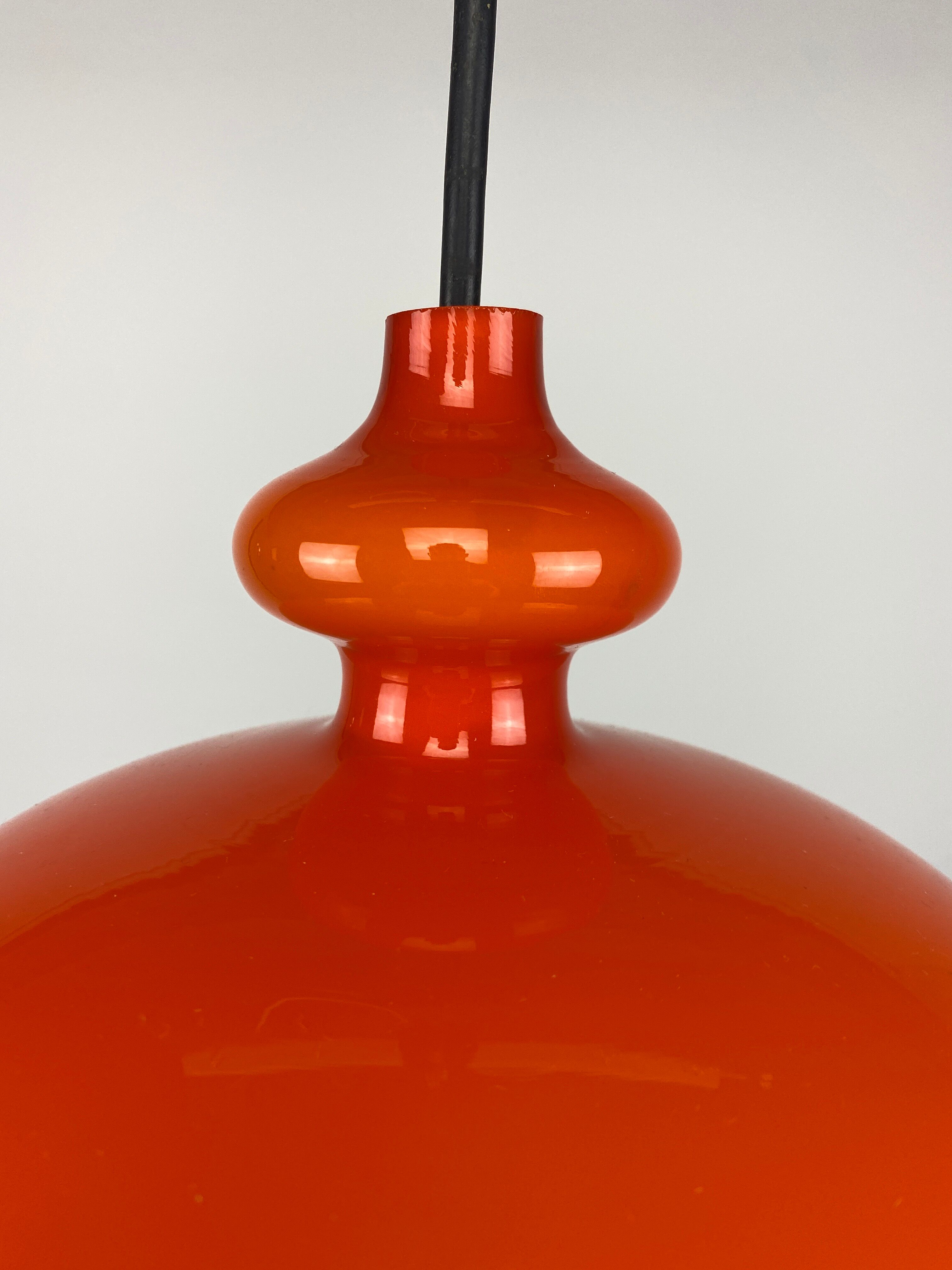 Hanging lamp model oplight, design Jakobsson, edited and manufactured by Markaryd, distributed by Staff