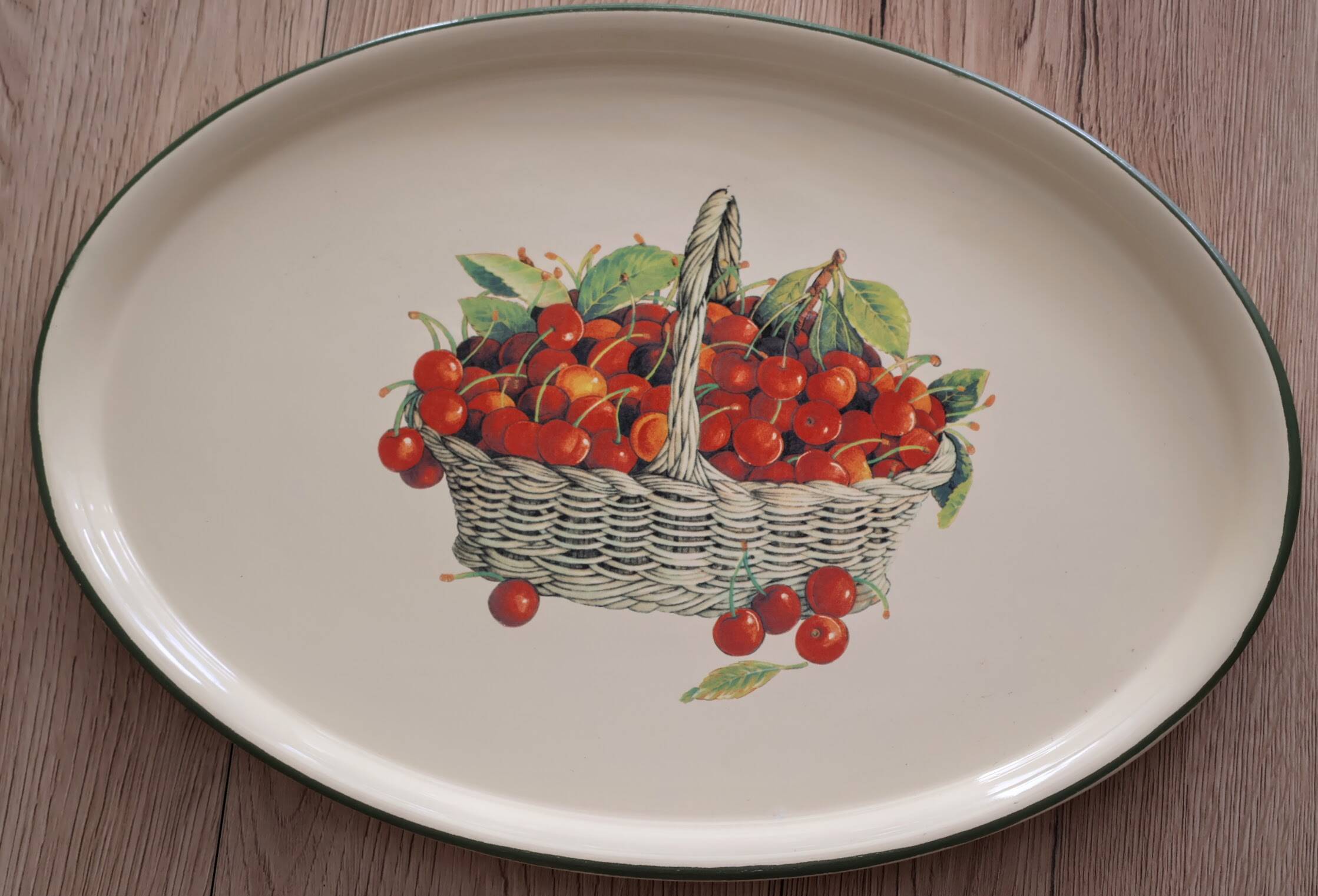 Plat de service ovale rétro décor panier de cerises