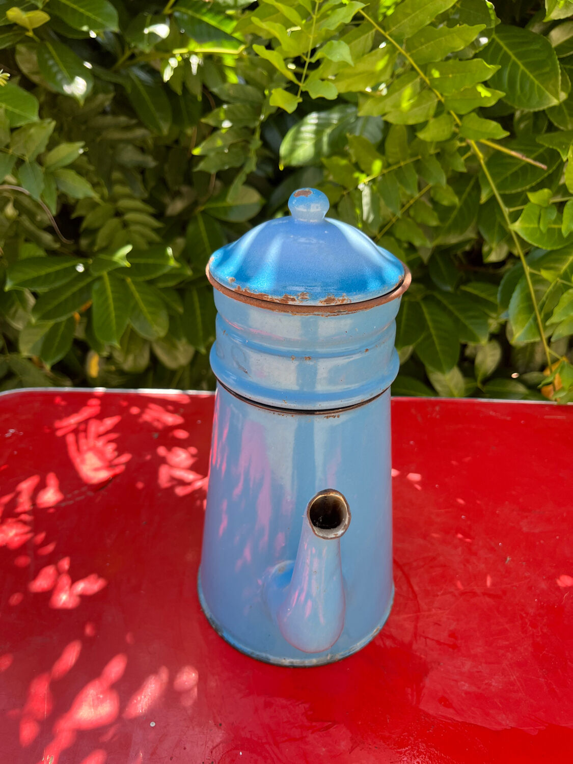 Enamelled coffee maker