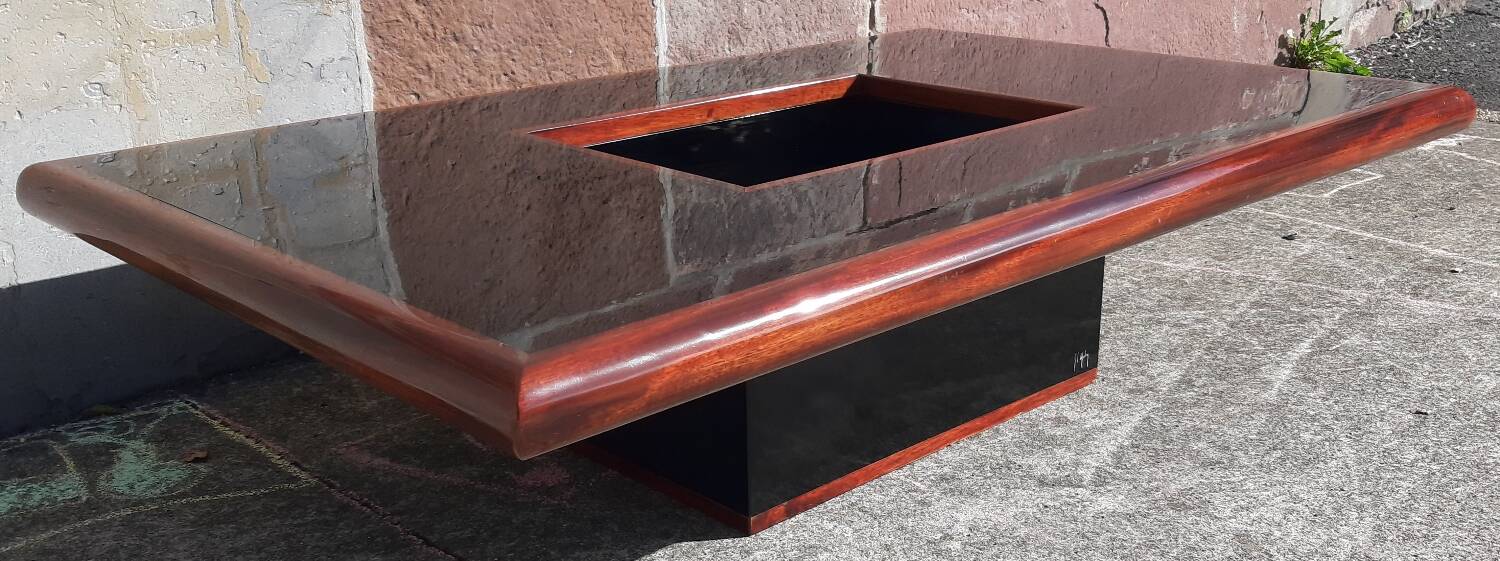 Signed coffee table (Jean Claude Mahey, 70s)