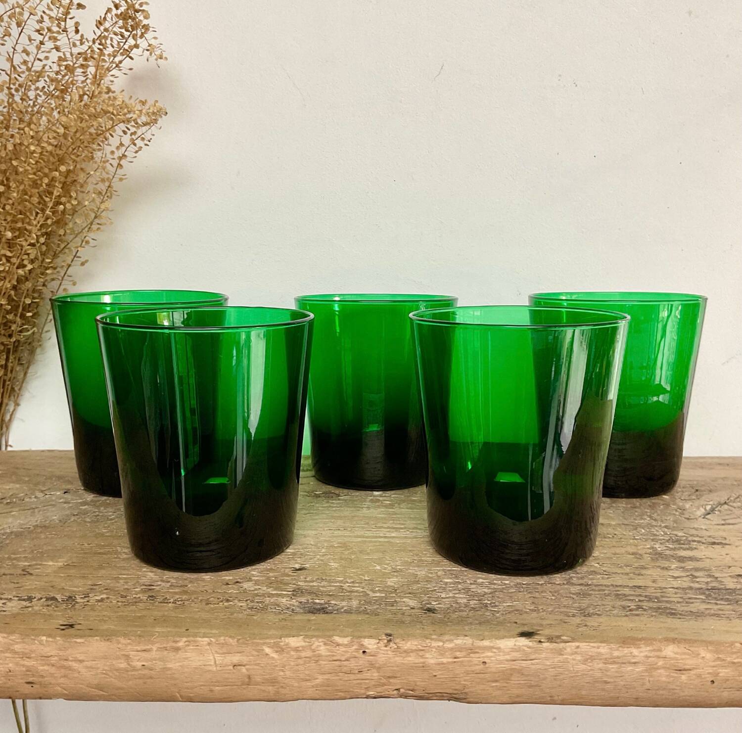 5 grands verres verts vintage