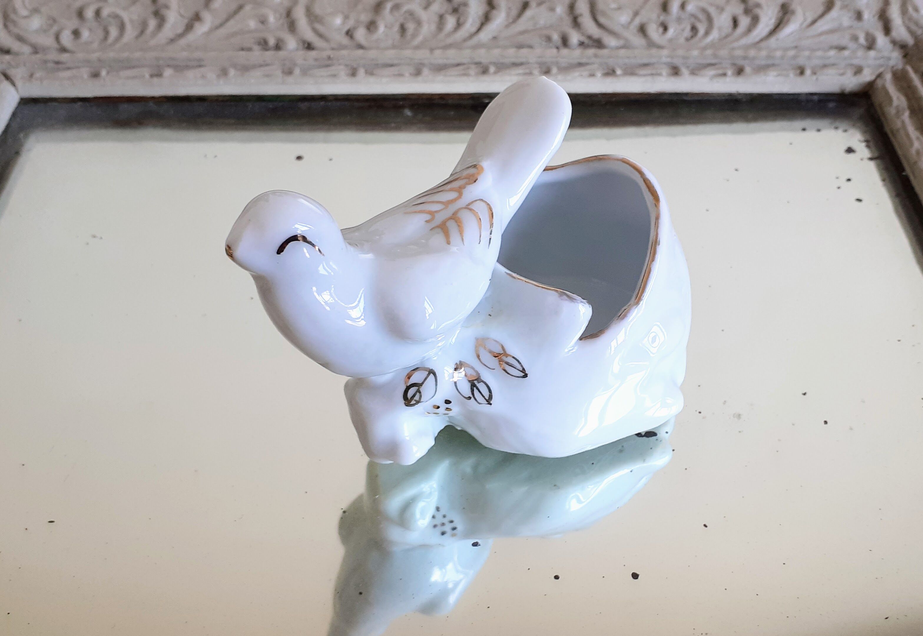Bird porcelain salt shaker