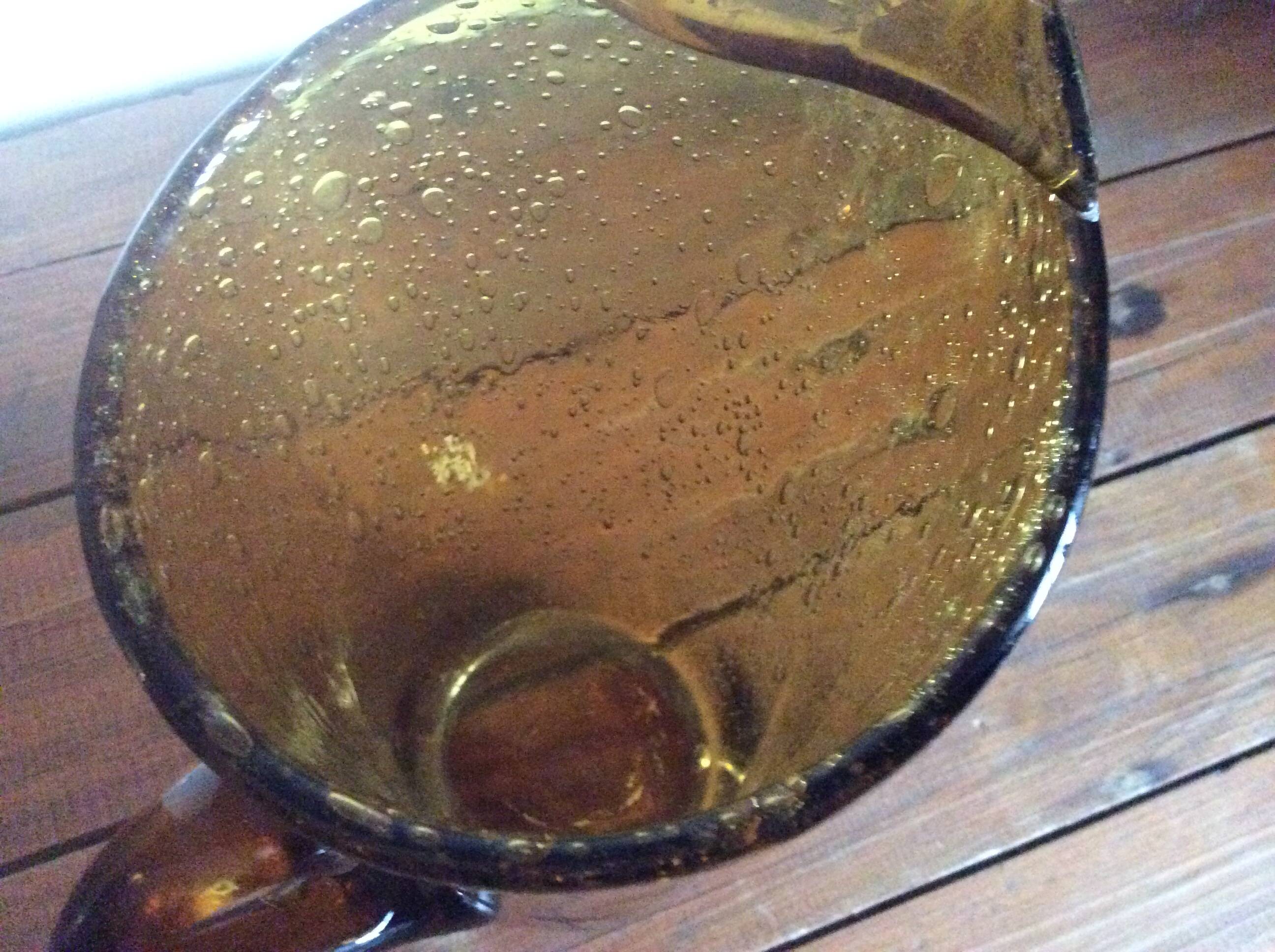 Pichet en verre bullè