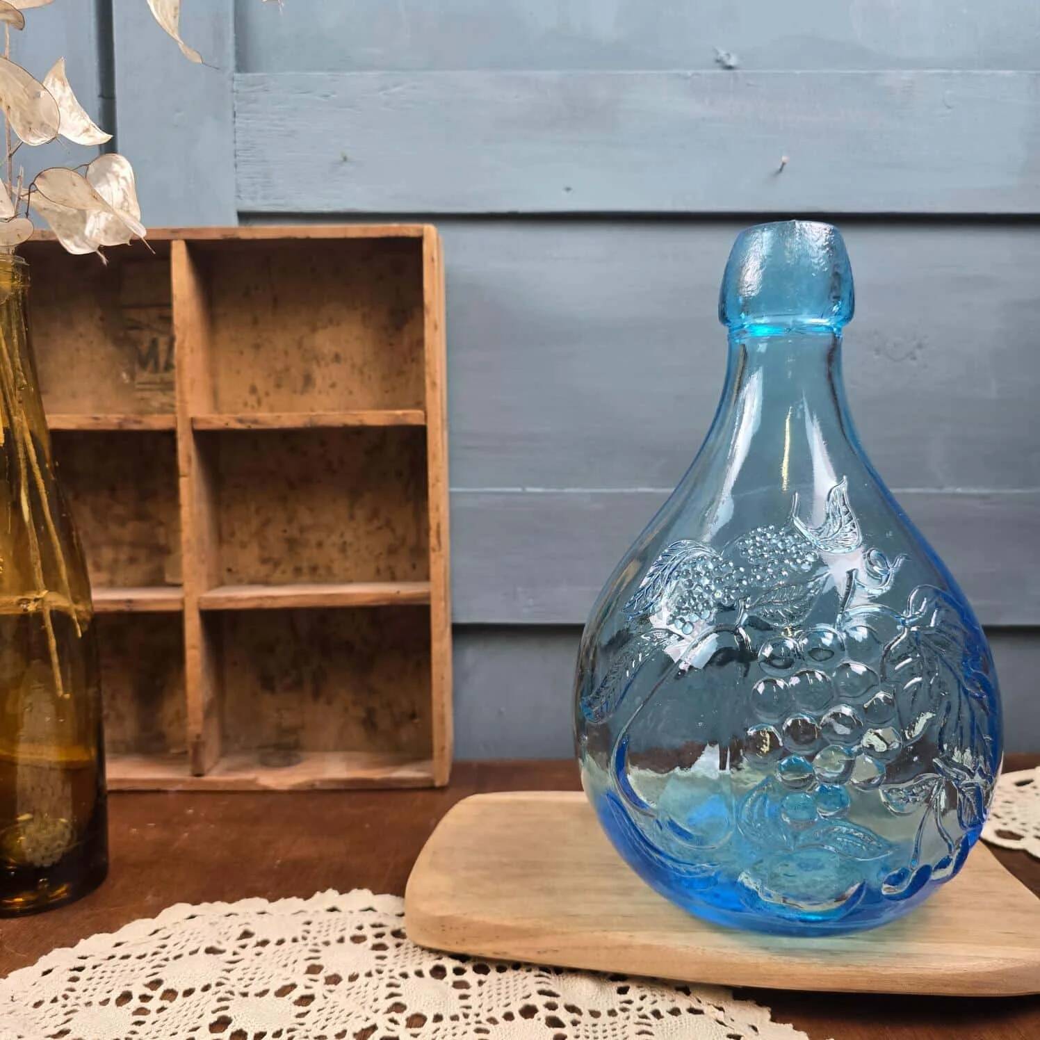 Vintage Italian aqua blue carafe "Fruit Juice", relief glass Casadis Milano