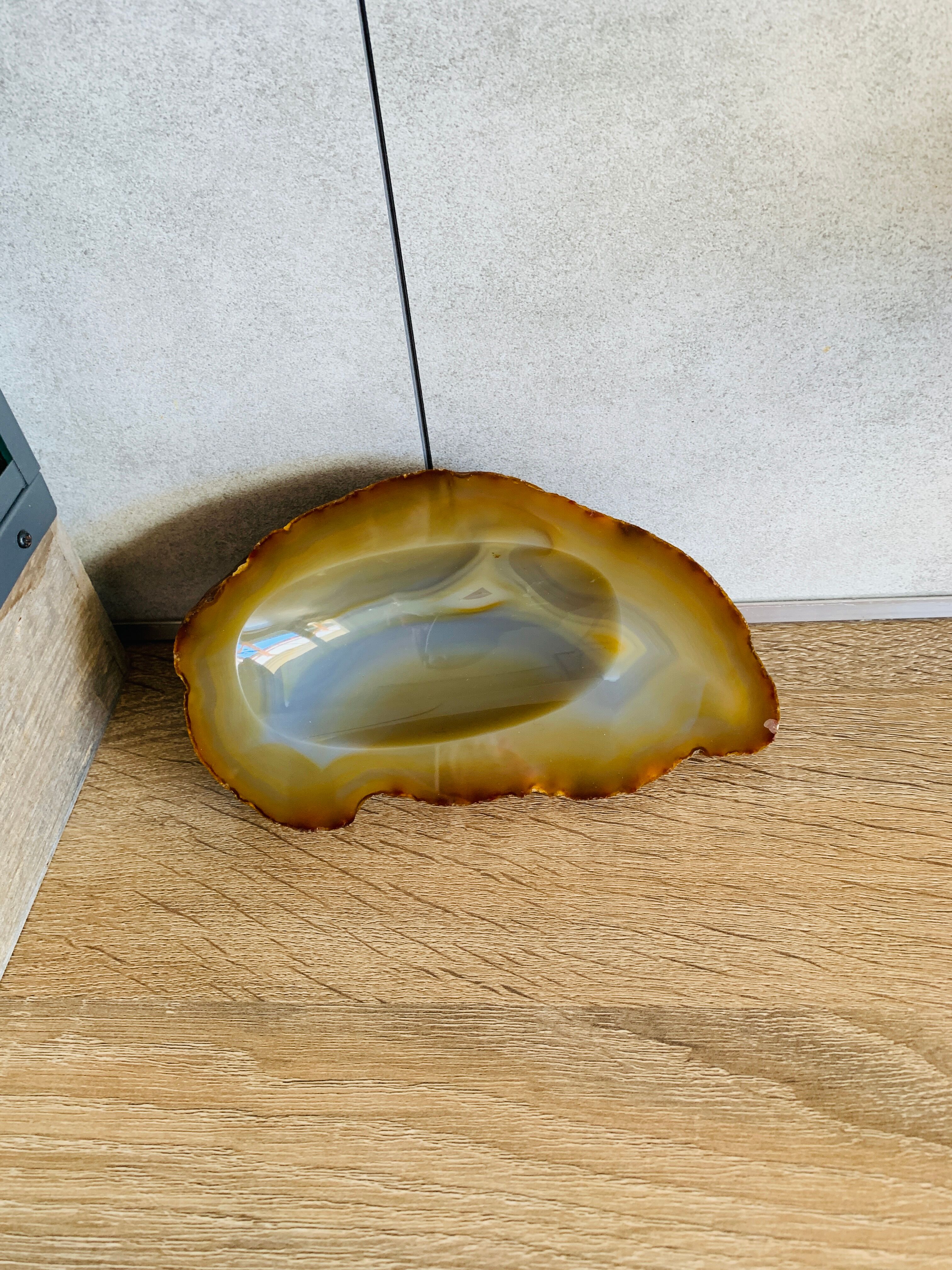 Vintage ashtray in agate stone