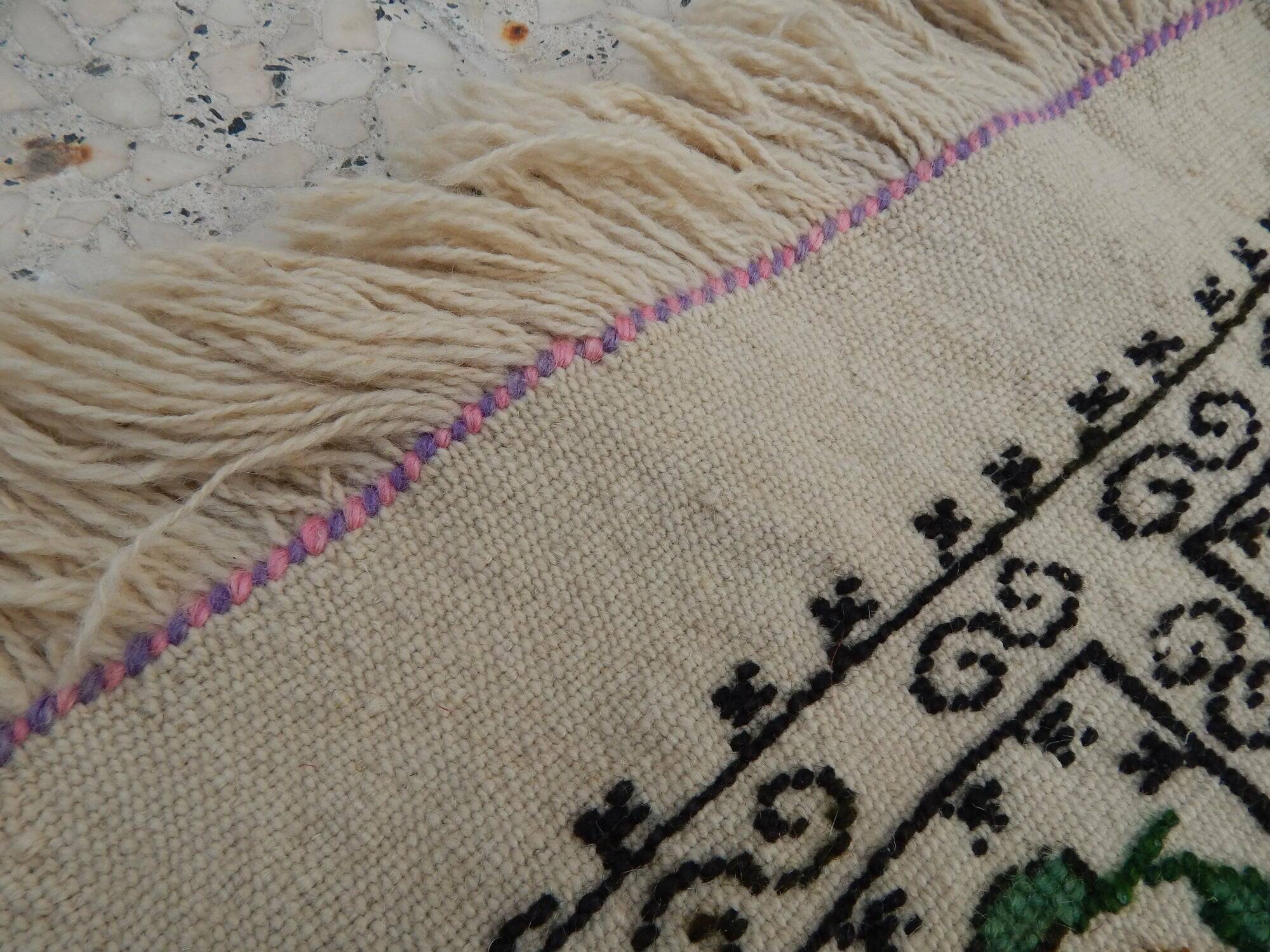 Vintage Turkish kilim, handwoven, 155x224 cm.