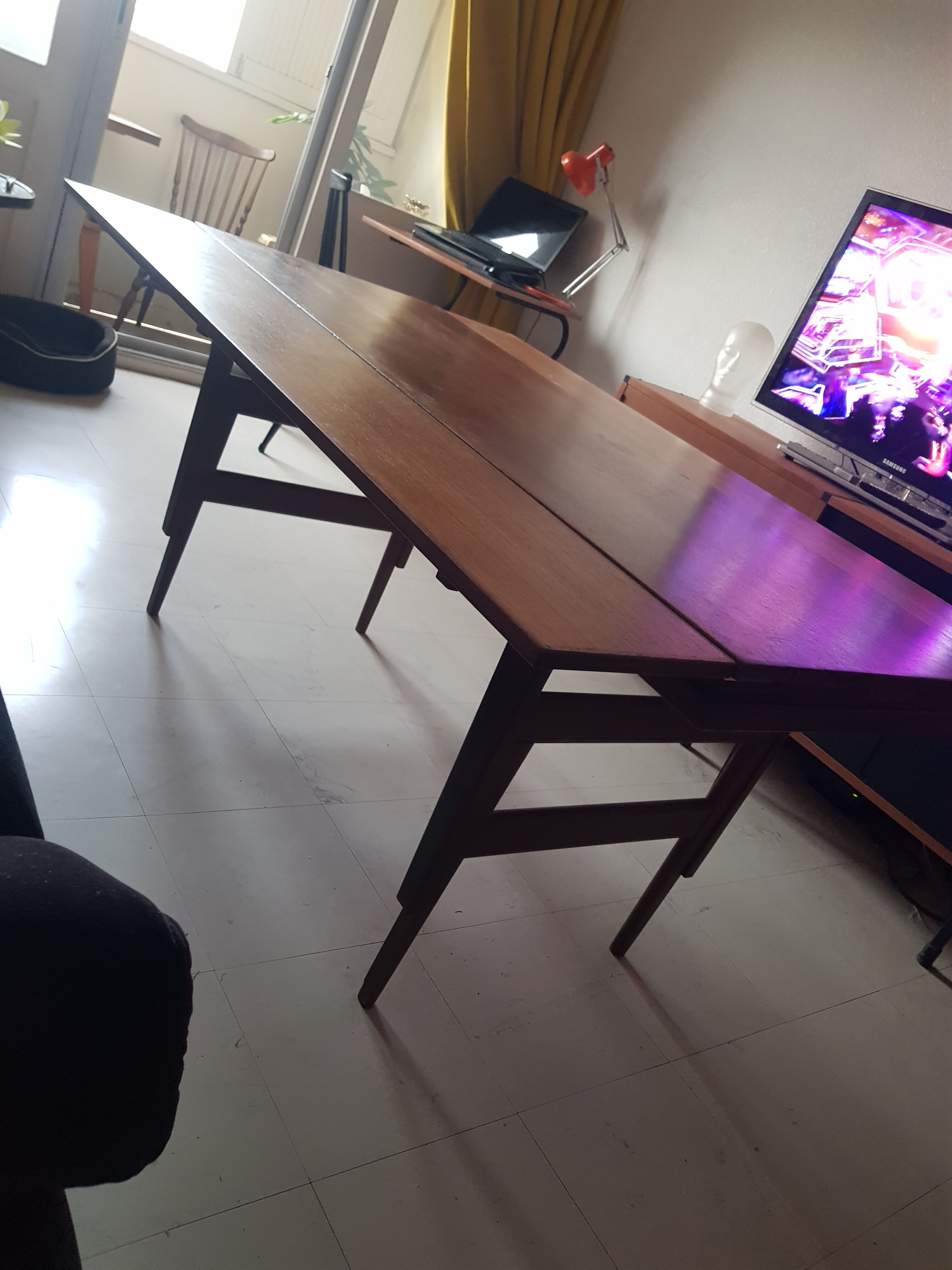 Scandinavian table convertible liftable in teak