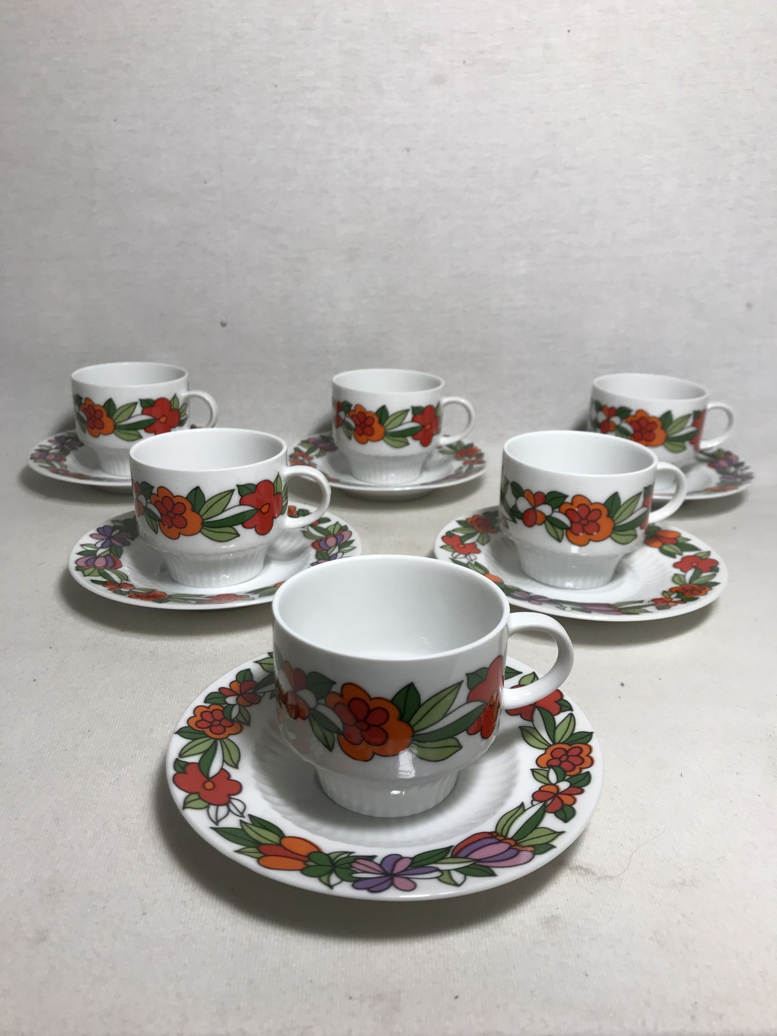 Series 6 cups old kaiser ceramic white + flowers vintage designs