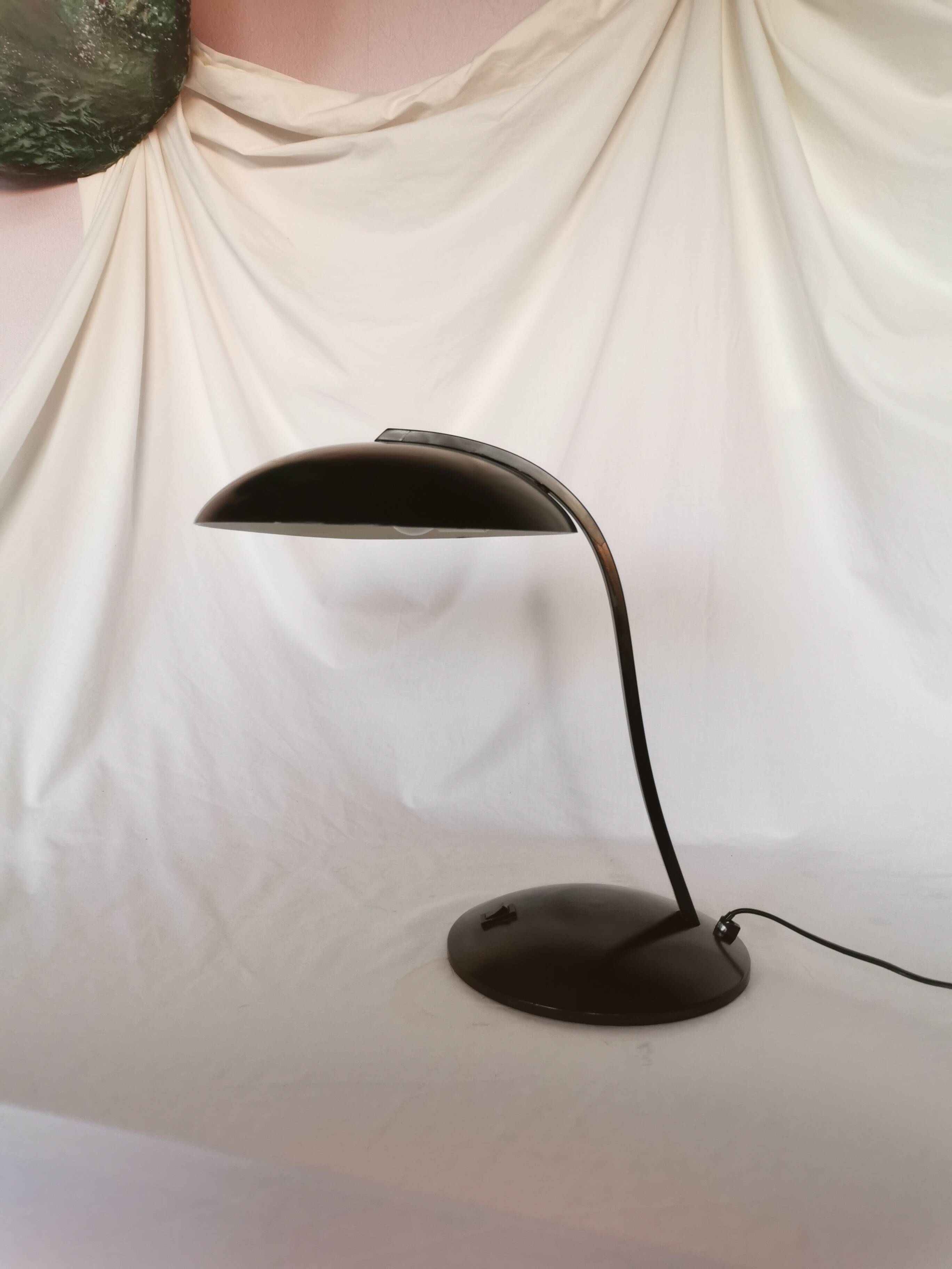 Mushroom lamp in black lacquered steel model Z290, Veneta Lumi, Italy, 1980