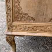 Commode vintage basse Padouk Massif sculpté 1950
