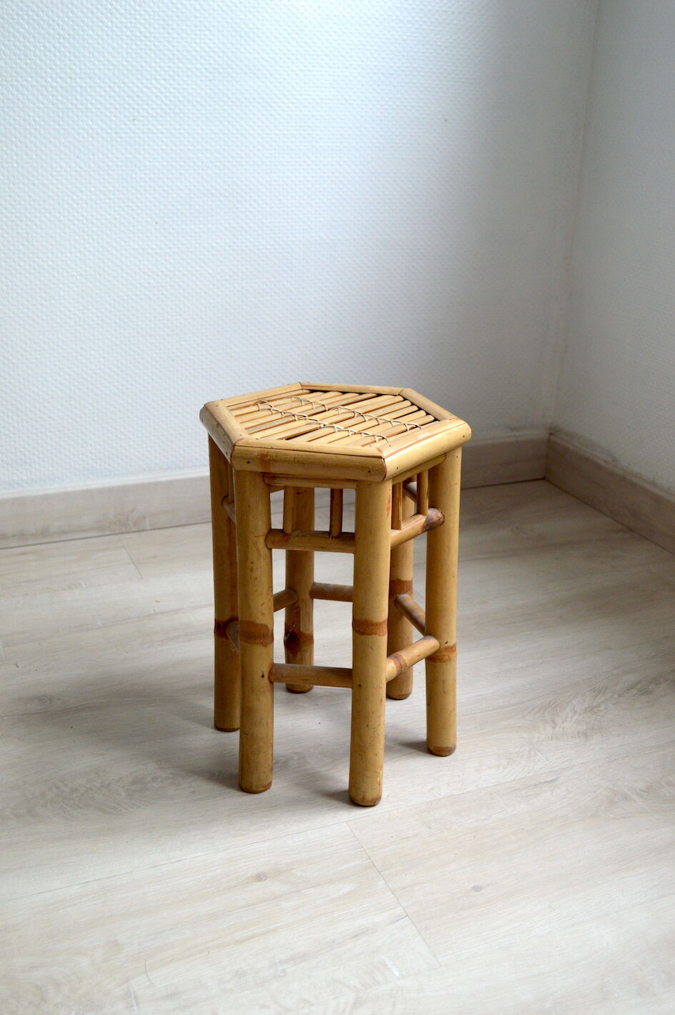 Bamboo plant holder stool