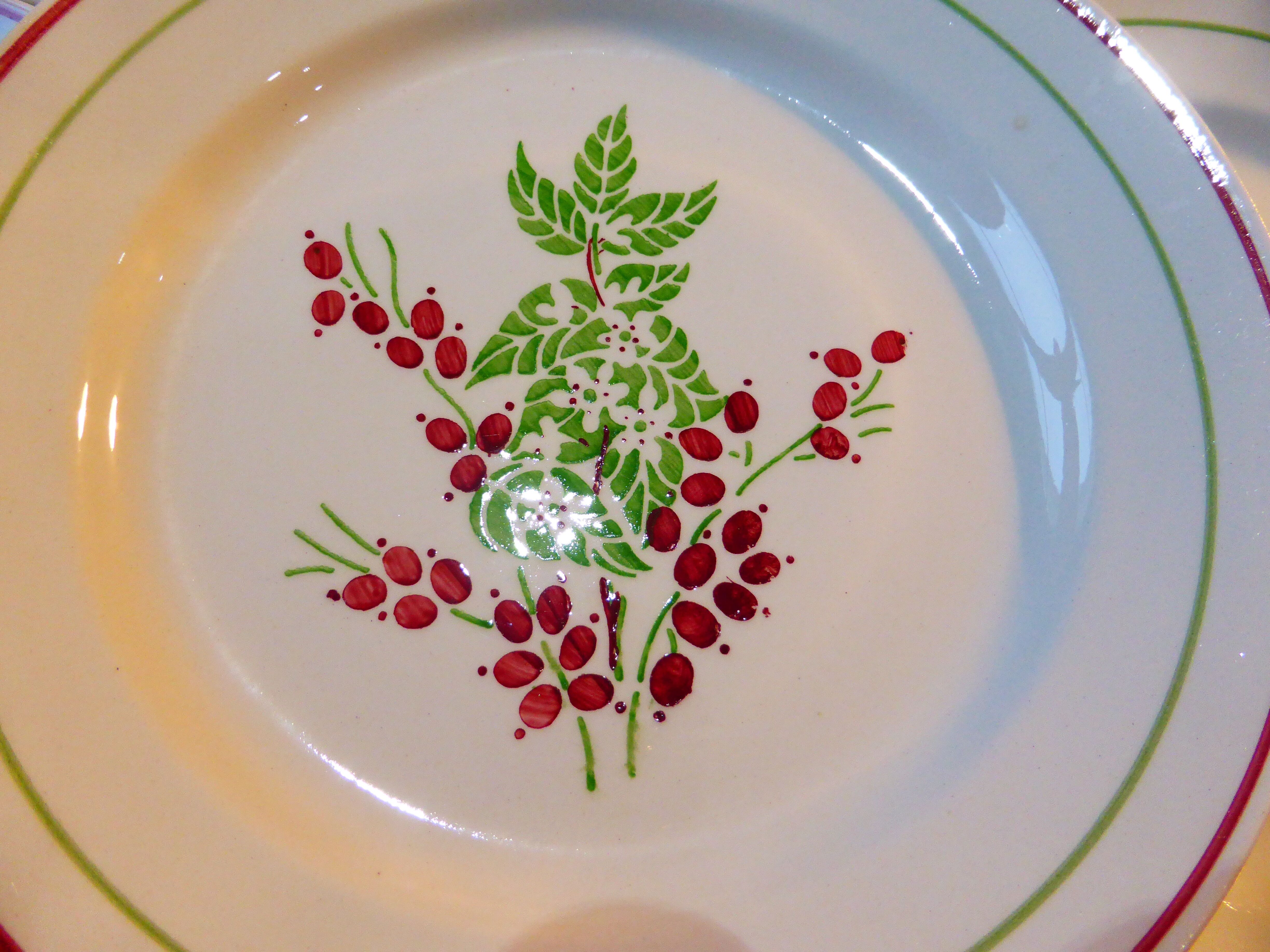 Set of 6 vintage porcelain flat plates
