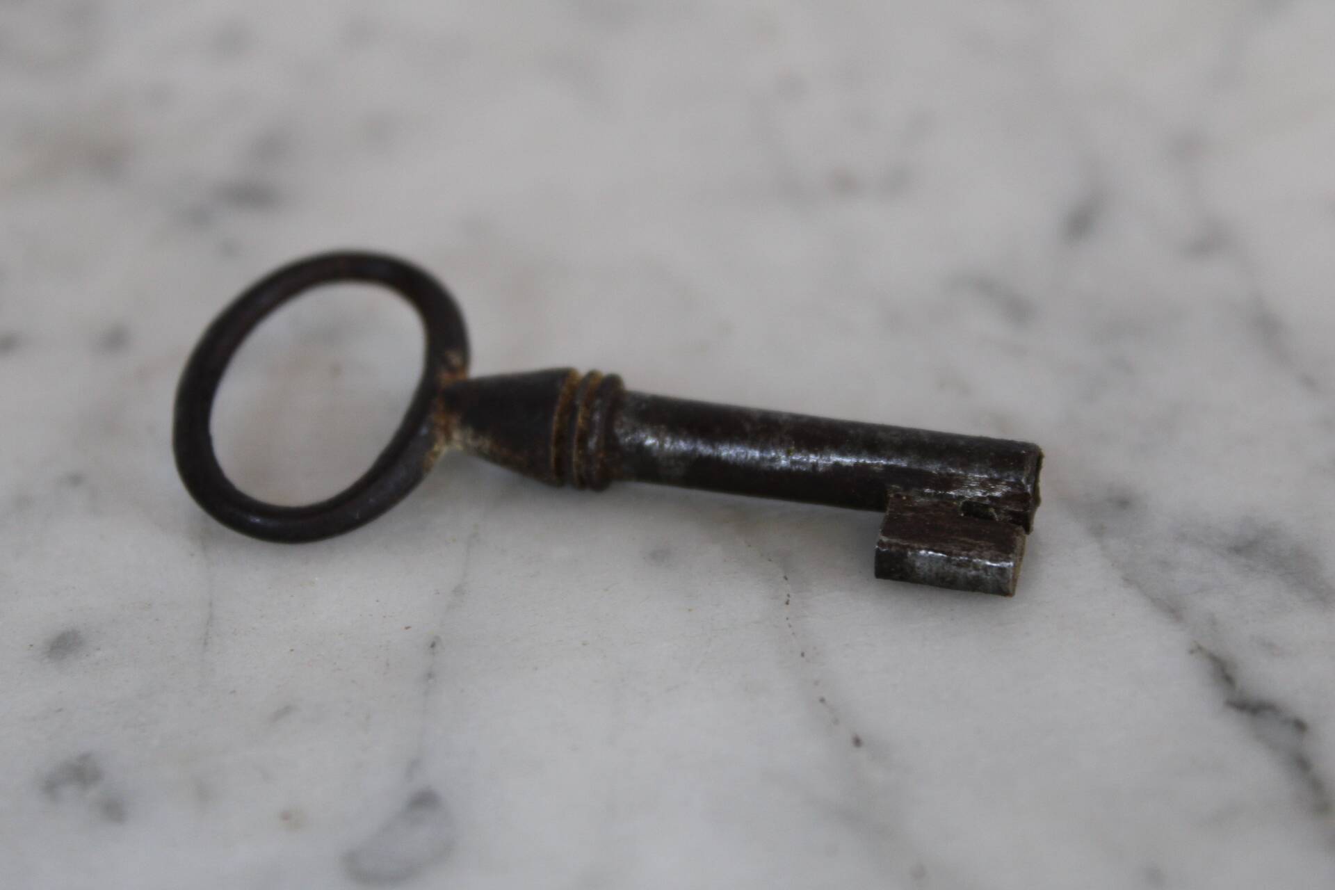 Chest of drawers in oak and gray marble, France 19th century