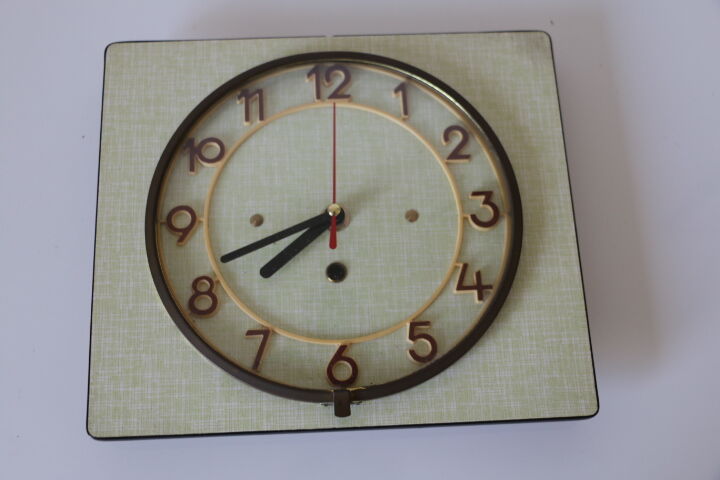 Green/yellow formica wall clock
