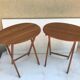 Paire de tables pliantes