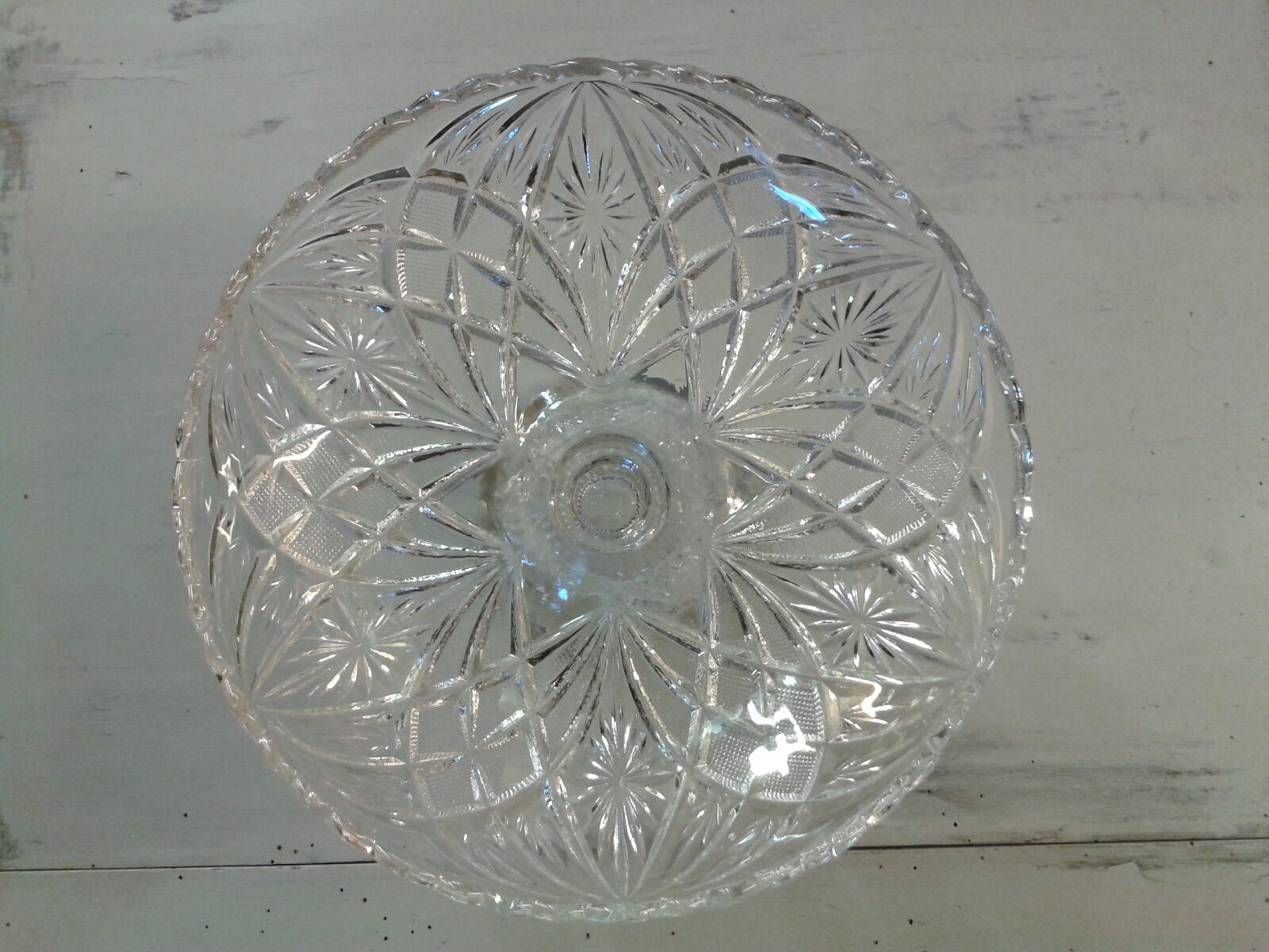 Cup on foot cut glass