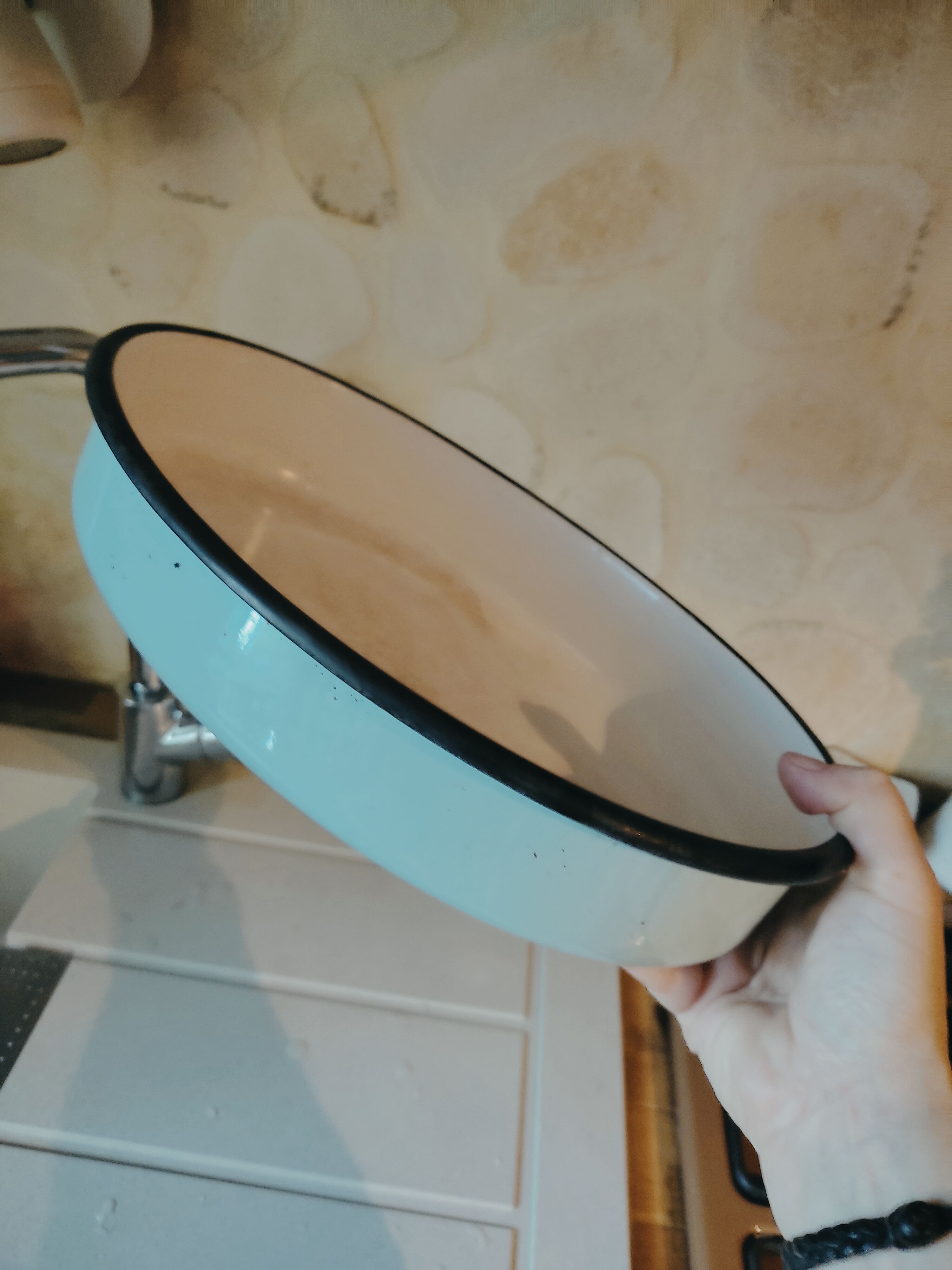 Enamelled metal oval dish