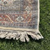 Handmade wool Pakistani rug