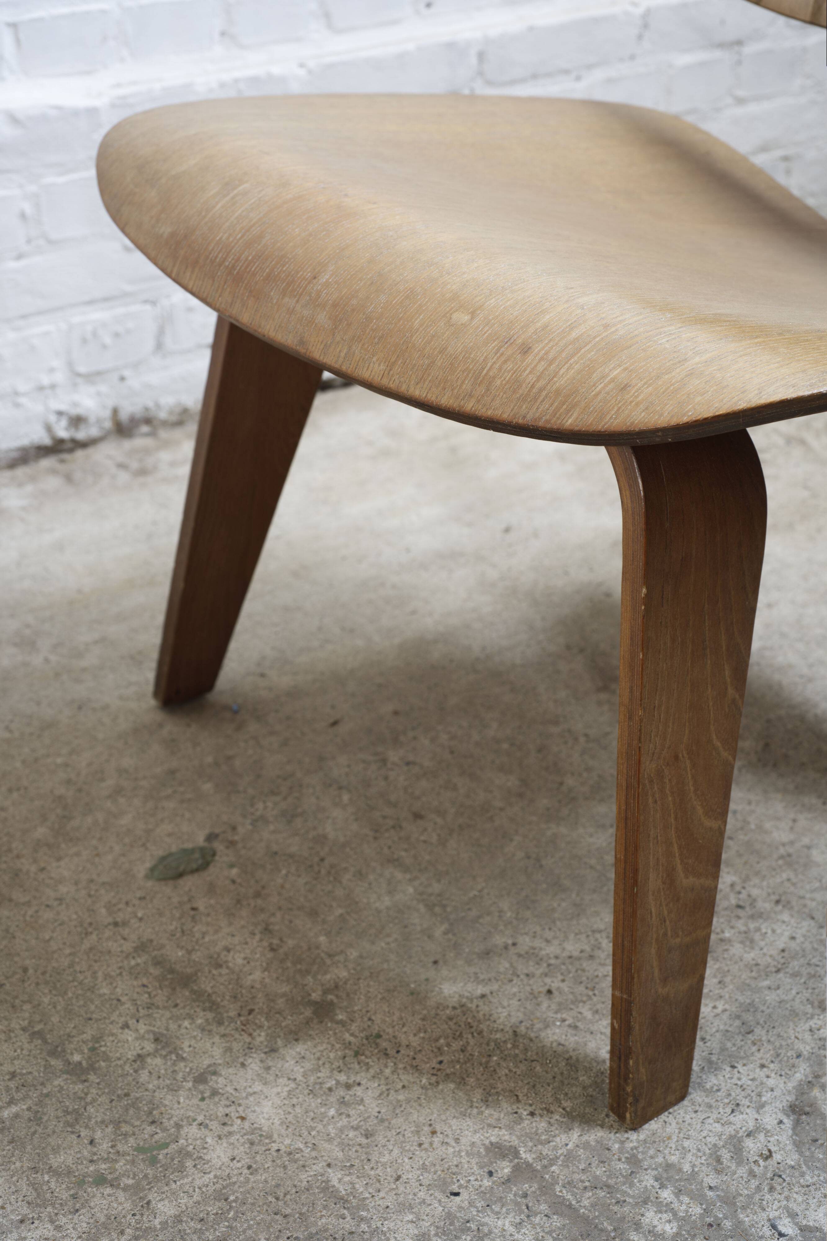 LCW lounge chair in Ash, Charles & Ray Eames, Early Herman Miller