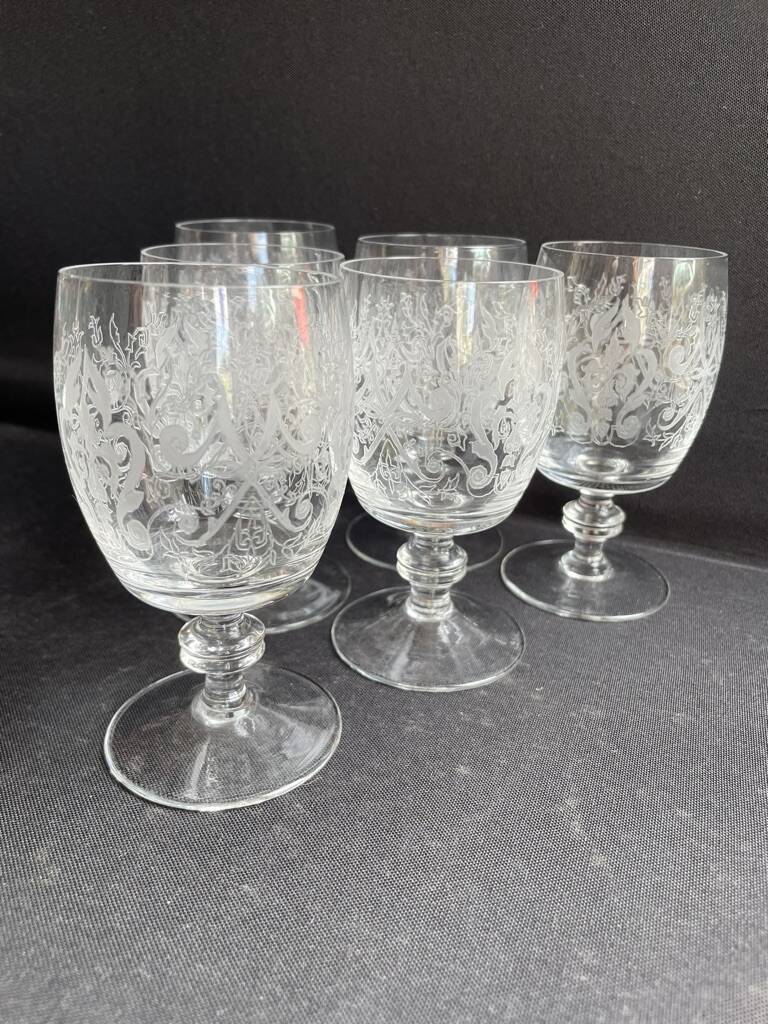 6 engraved crystal glasses