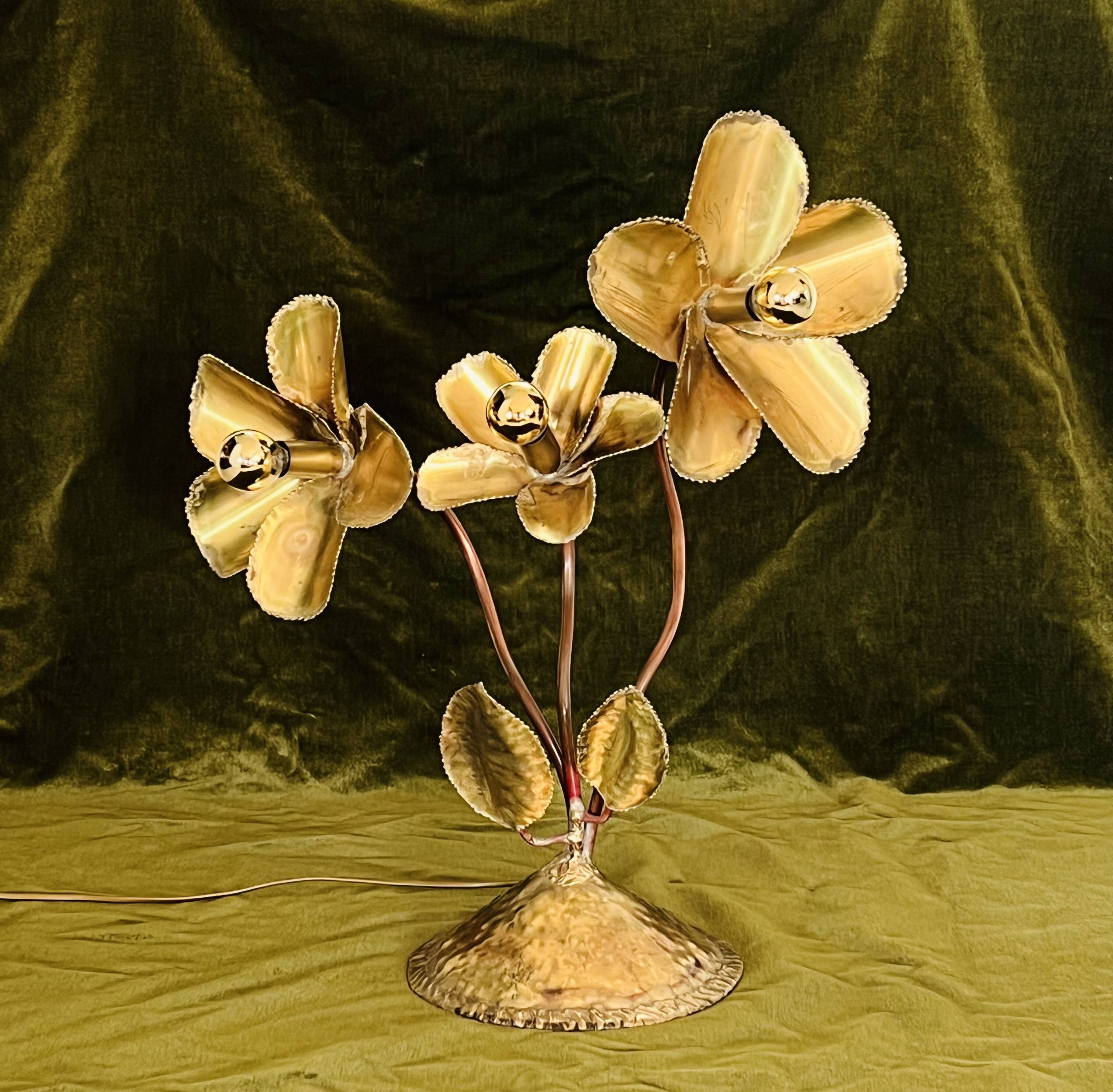 "Nénuphars" lamp by Maison Honoré, Paris, France, 1970s.