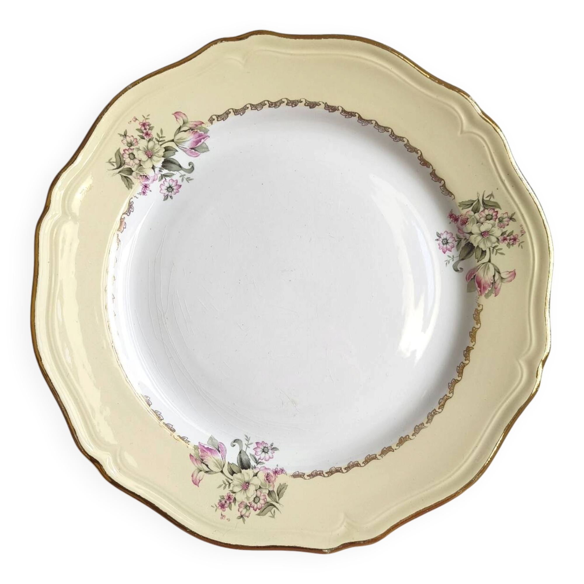 Round vintage plate L'Amandinoise model Paola cream and white flowers