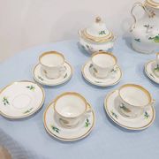 Service à café, porcelaine blanche avec dorure, KPM, Allemagne, 19e siècle