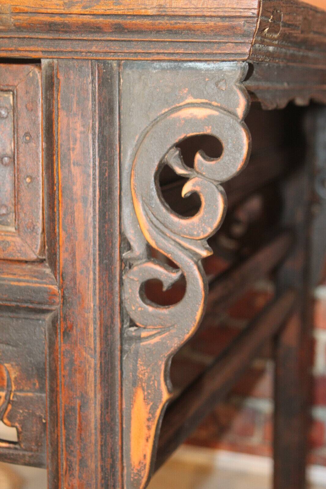 19th century Chinese table
