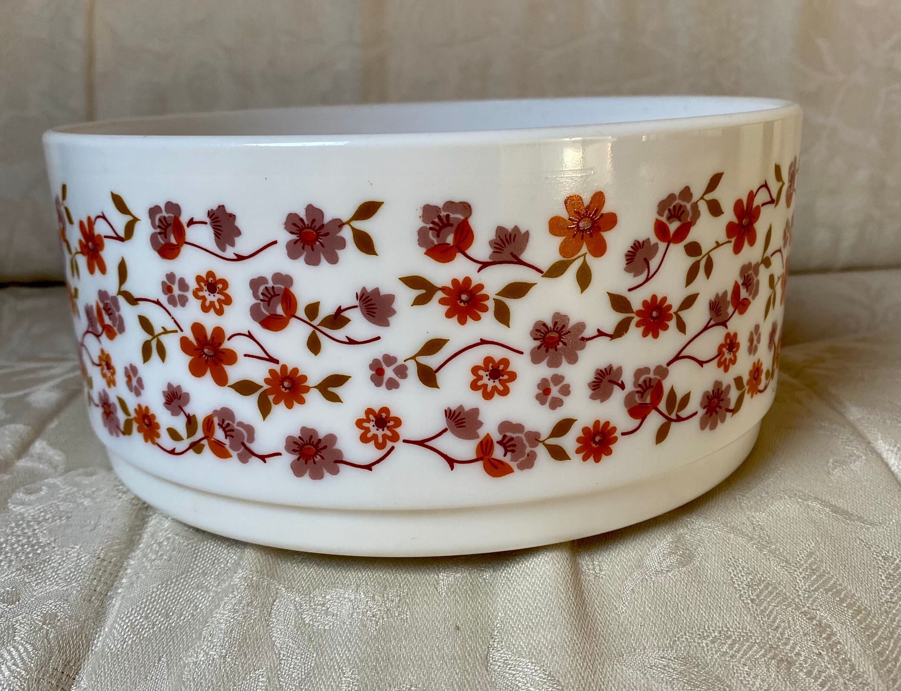 Vintage scania arcopal dish