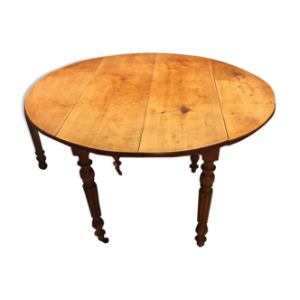 Dining room table