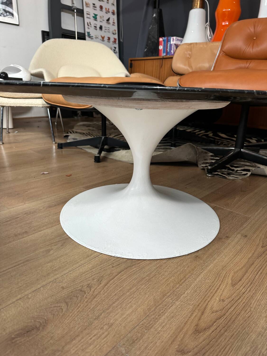 Table basse ovale Eero Saarinen pour Knoll