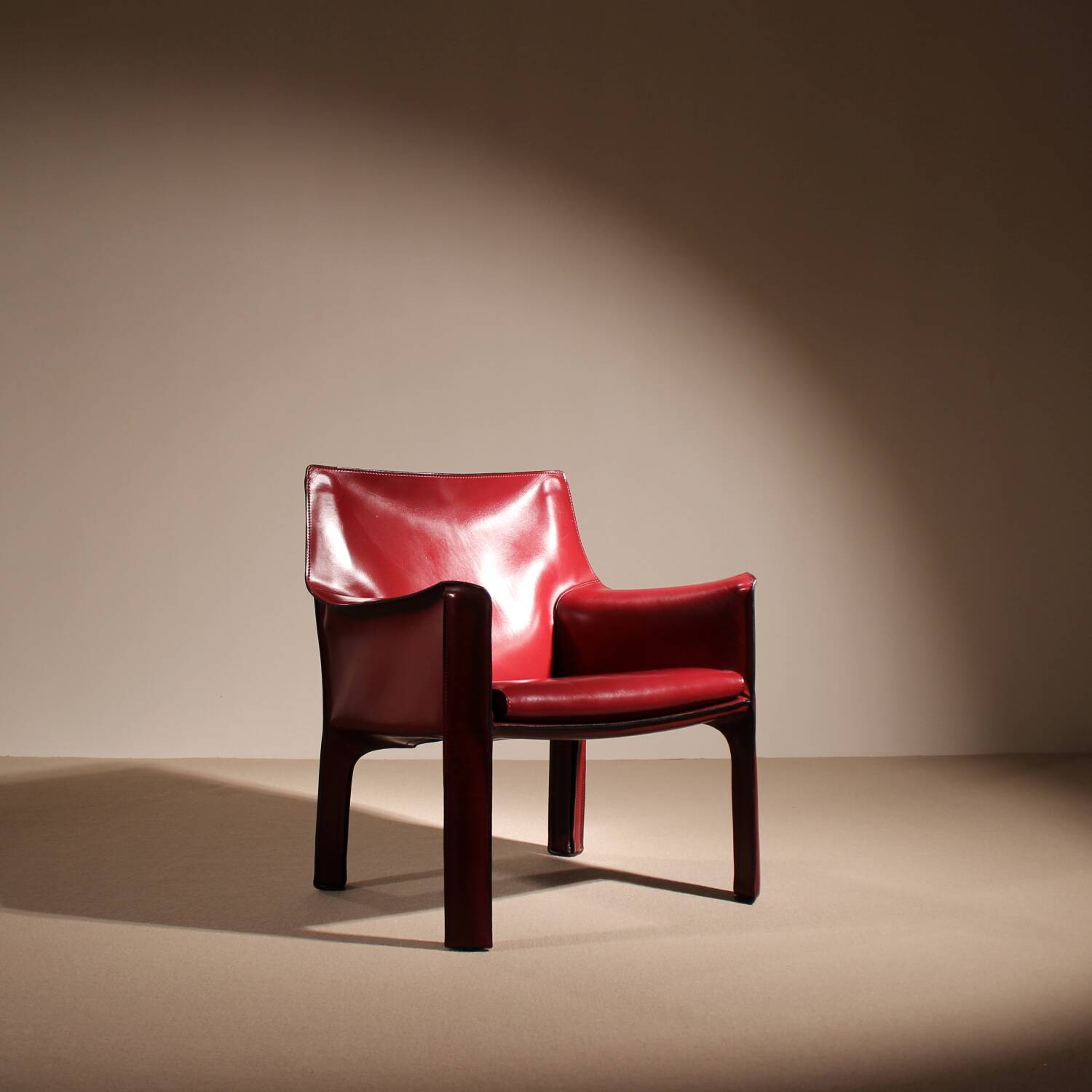 Fauteuil en cuir 'CAB 414' par Mario Bellini pour Cassina | Italie 1982