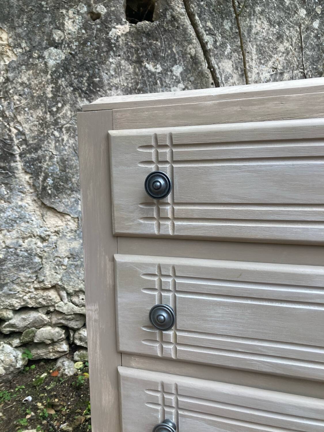 Vintage chest of drawers