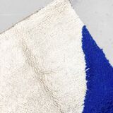 Moroccan Berber Beni Ouarain rug with blue patterns, 2.40x1.60m