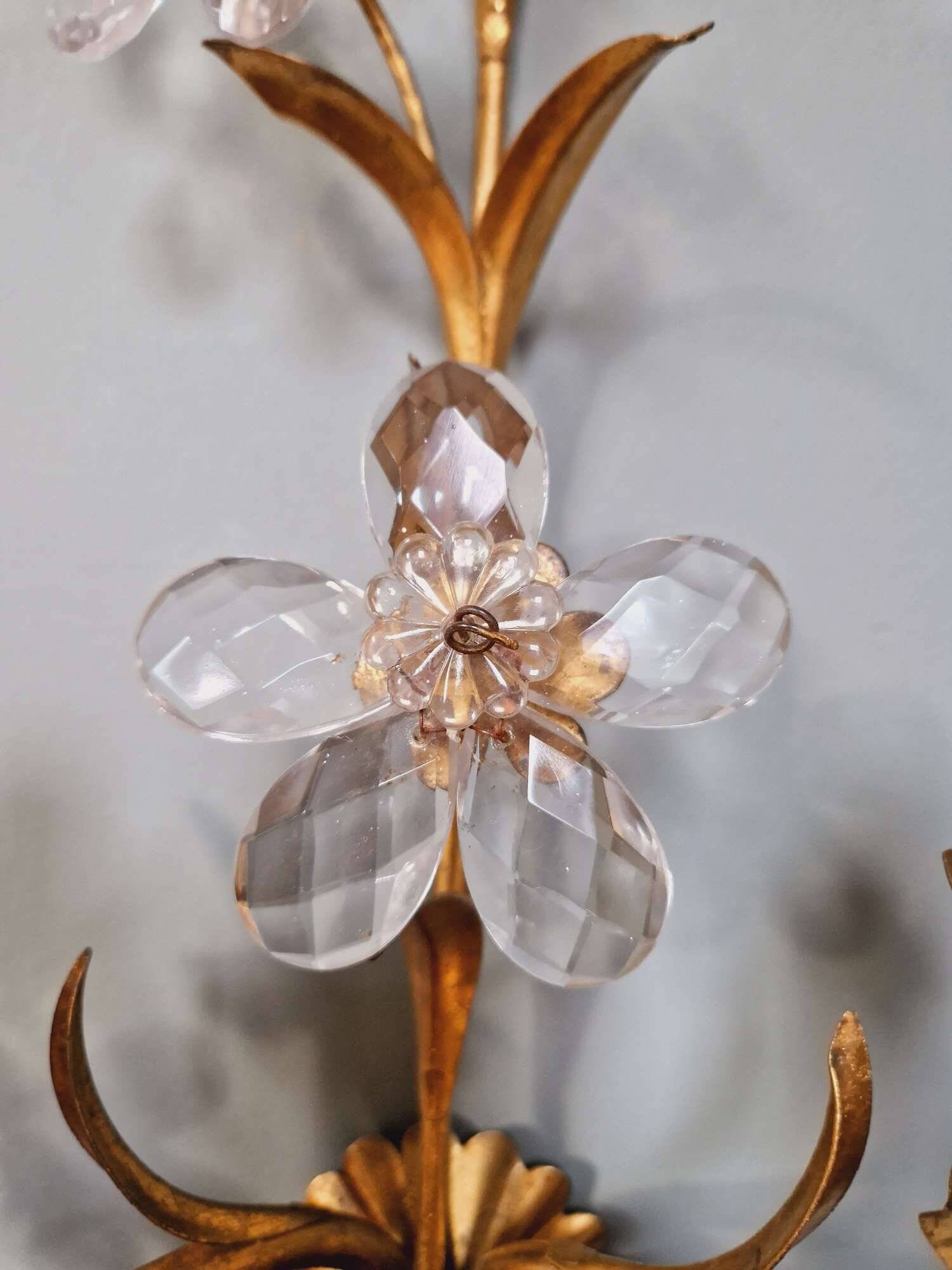 Pair of Italian wall sconces in gilded metal and crystal, 1970s