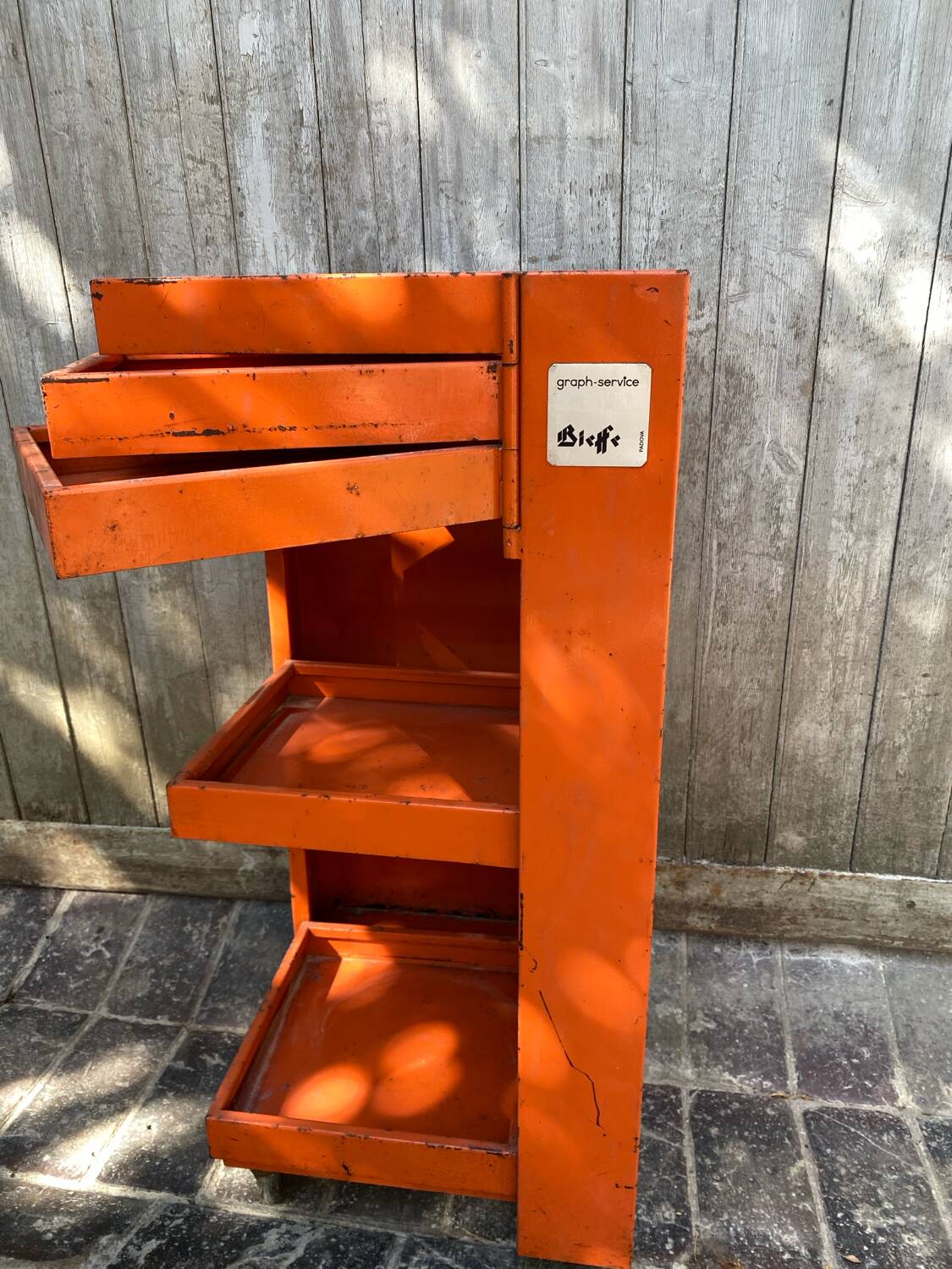 Bieffe architect metal furniture