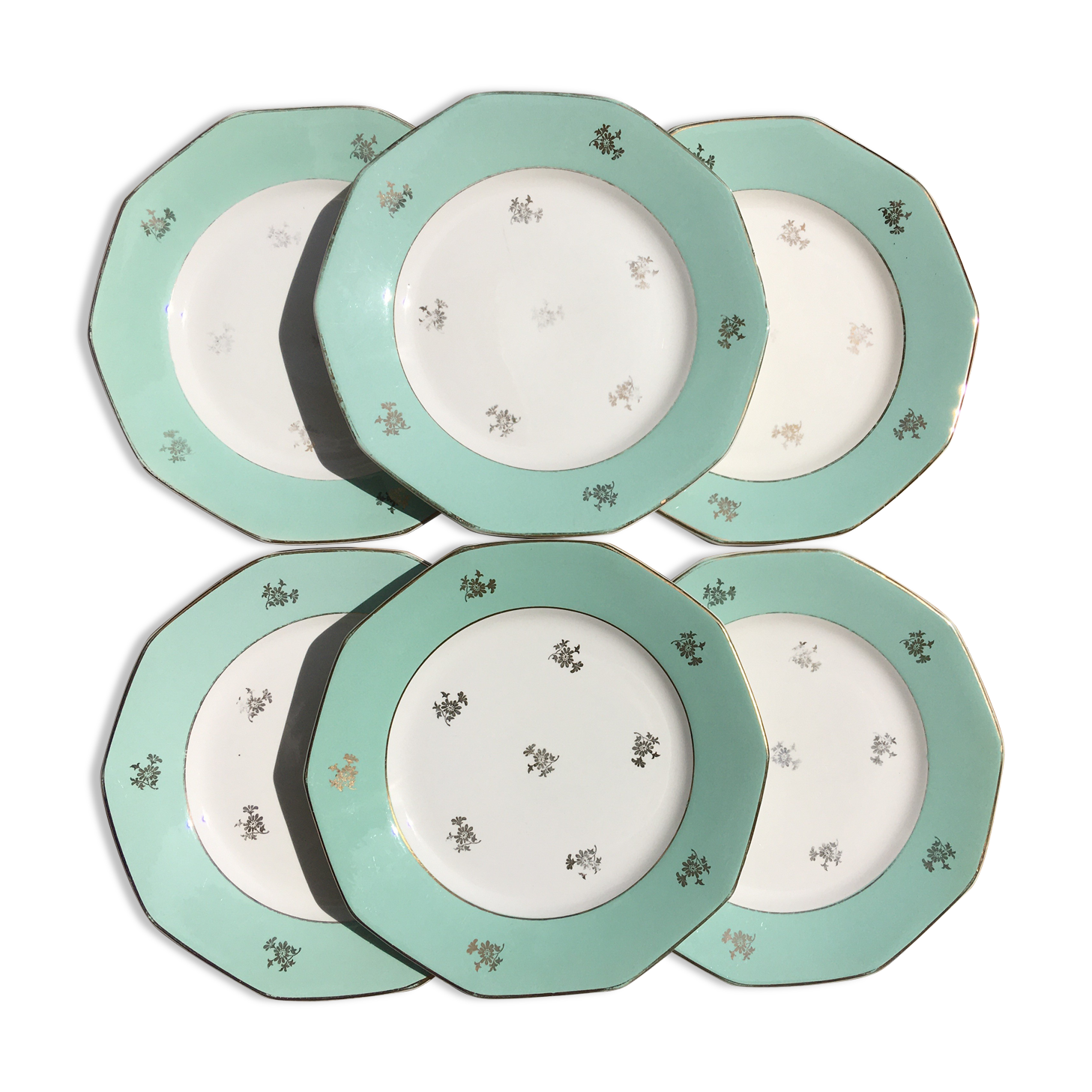 6 flat mint plates and golden flowers