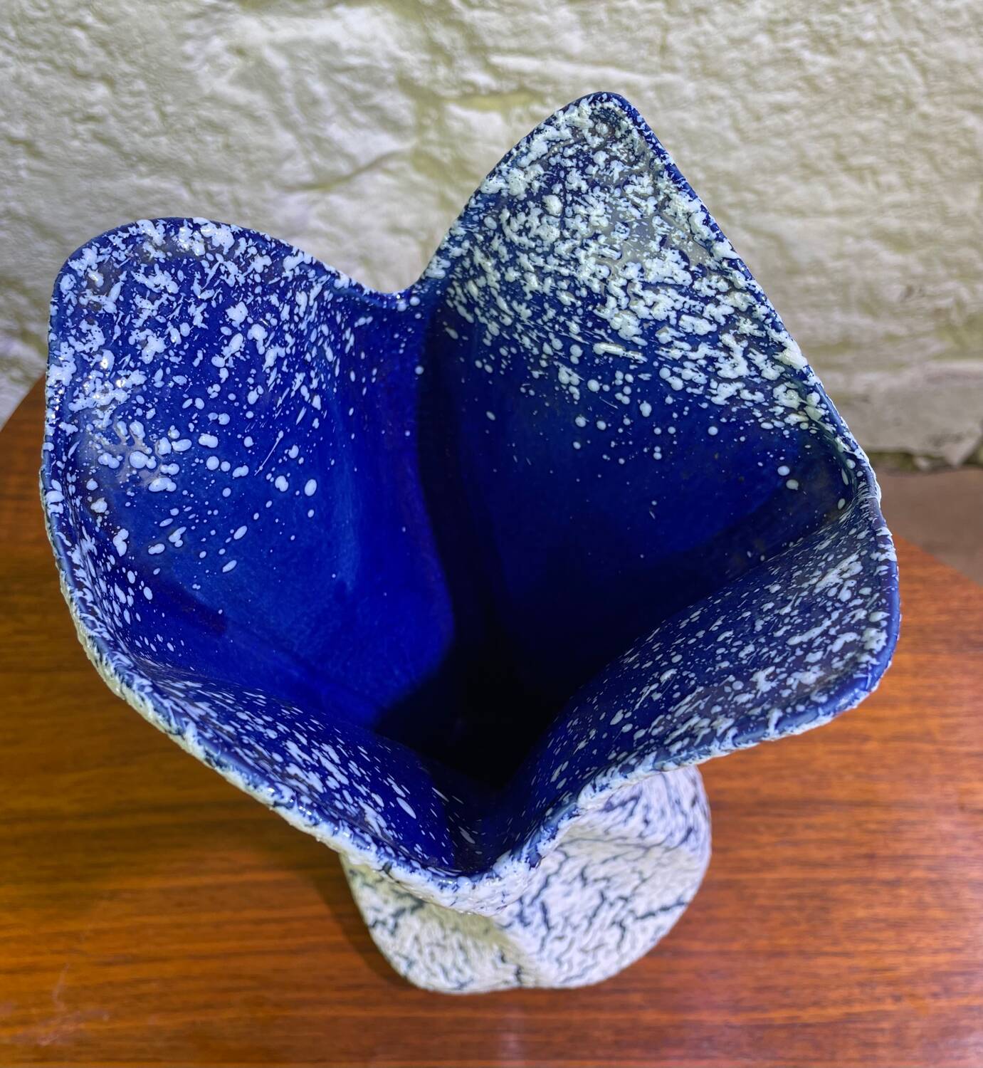 Blue and white crisp vase from the 70s