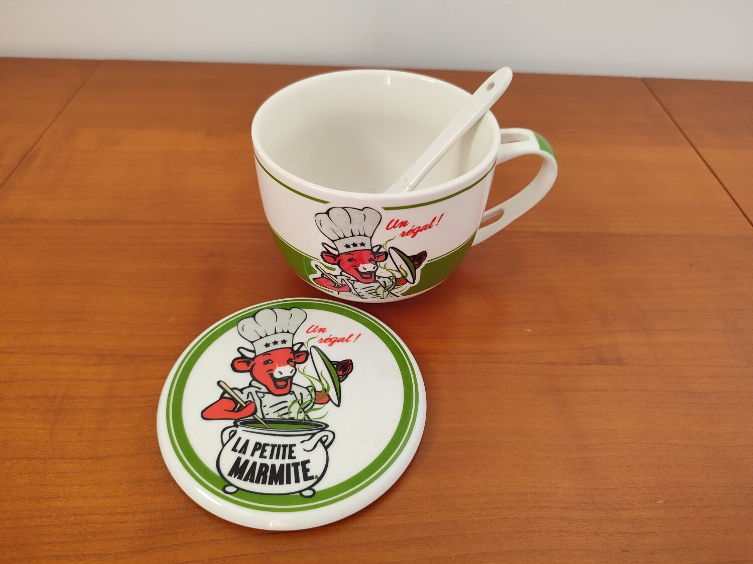 Laughing cow soup bowl