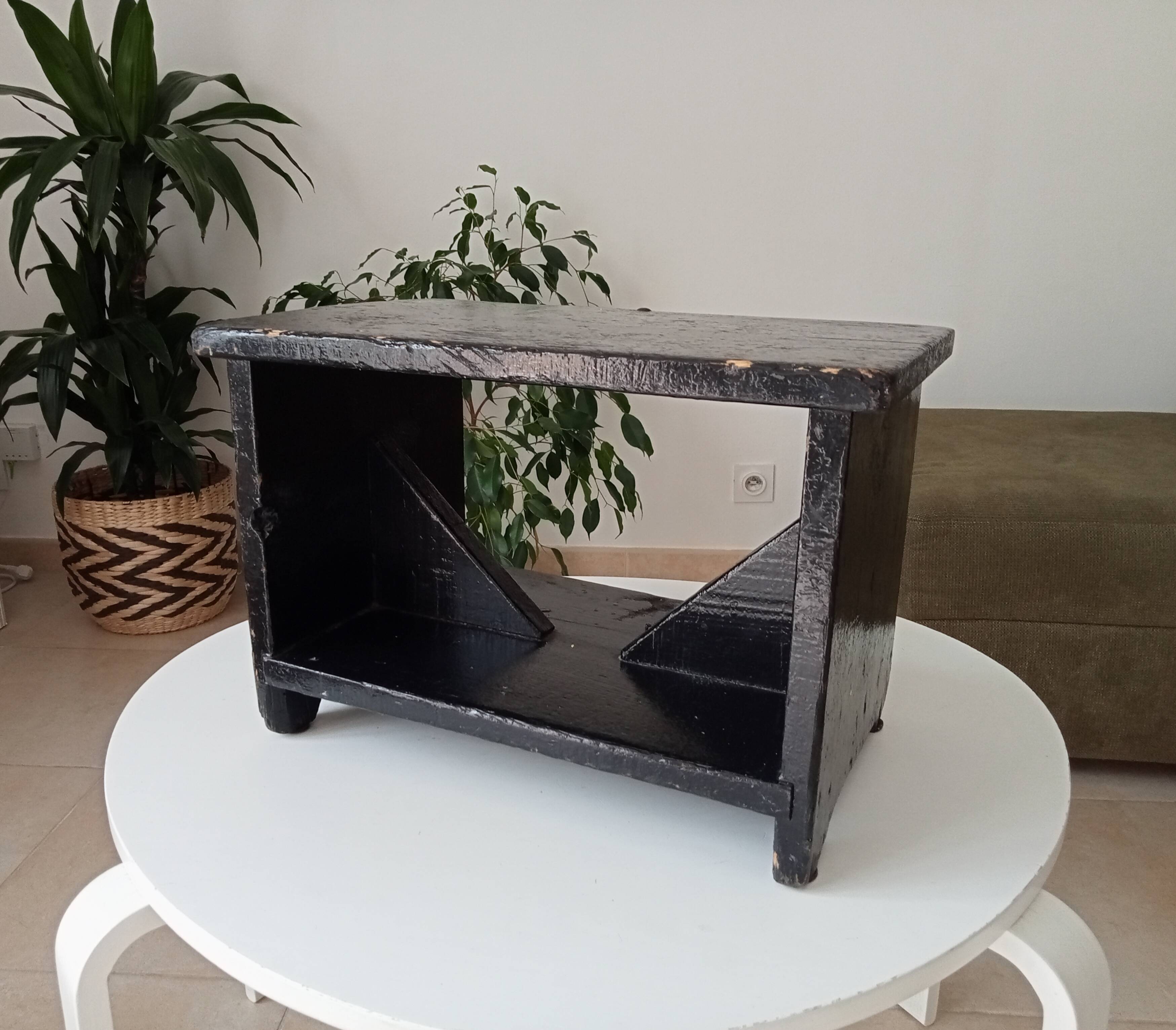 Antique side table from the 50s/60s