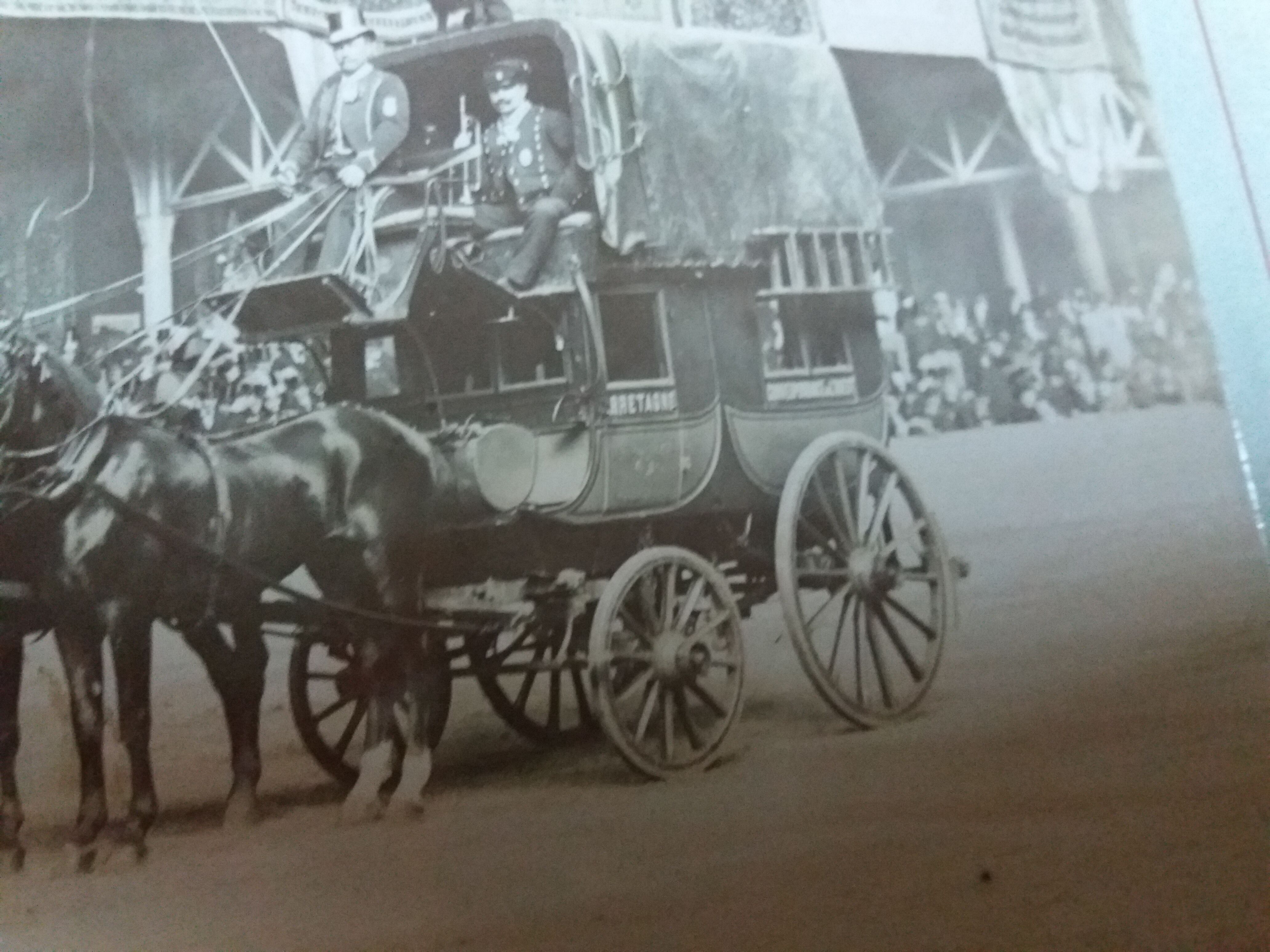 Old photography 1900 stagecoach, horses, oriental carpets, Brittany
