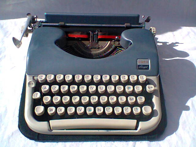 Typewriter Japy Script portable blue 50-60 years