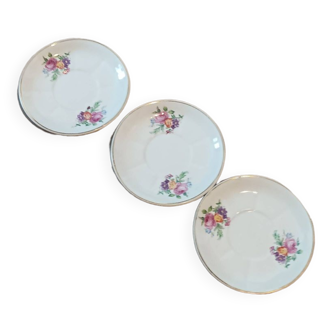 Set of 3 porcelain coffee saucers