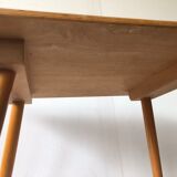 Table child 50s feet compass