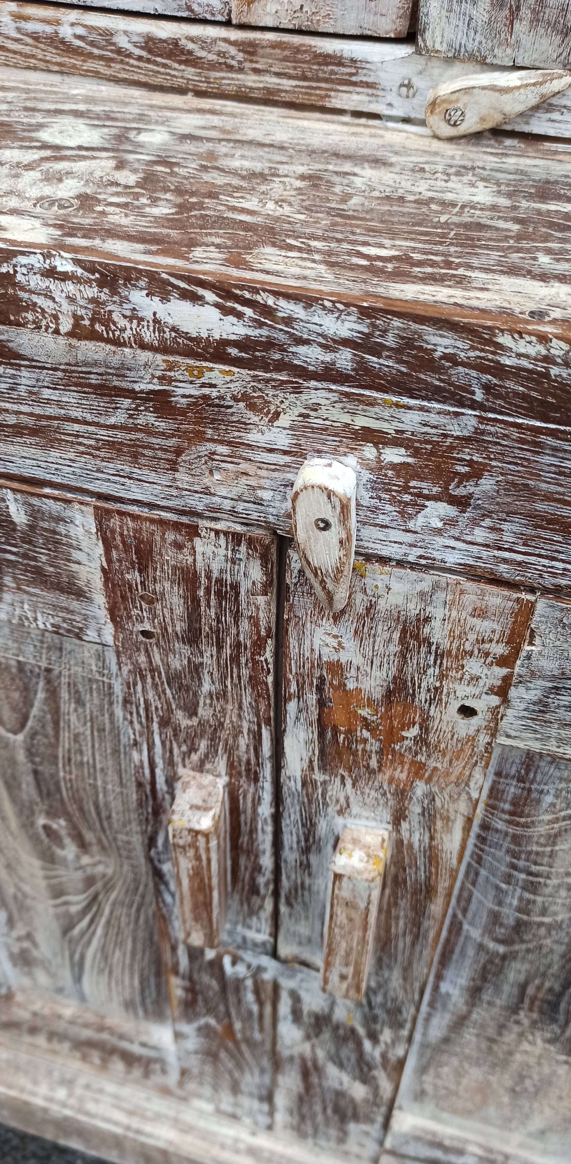 Vaisselier en bois ancien