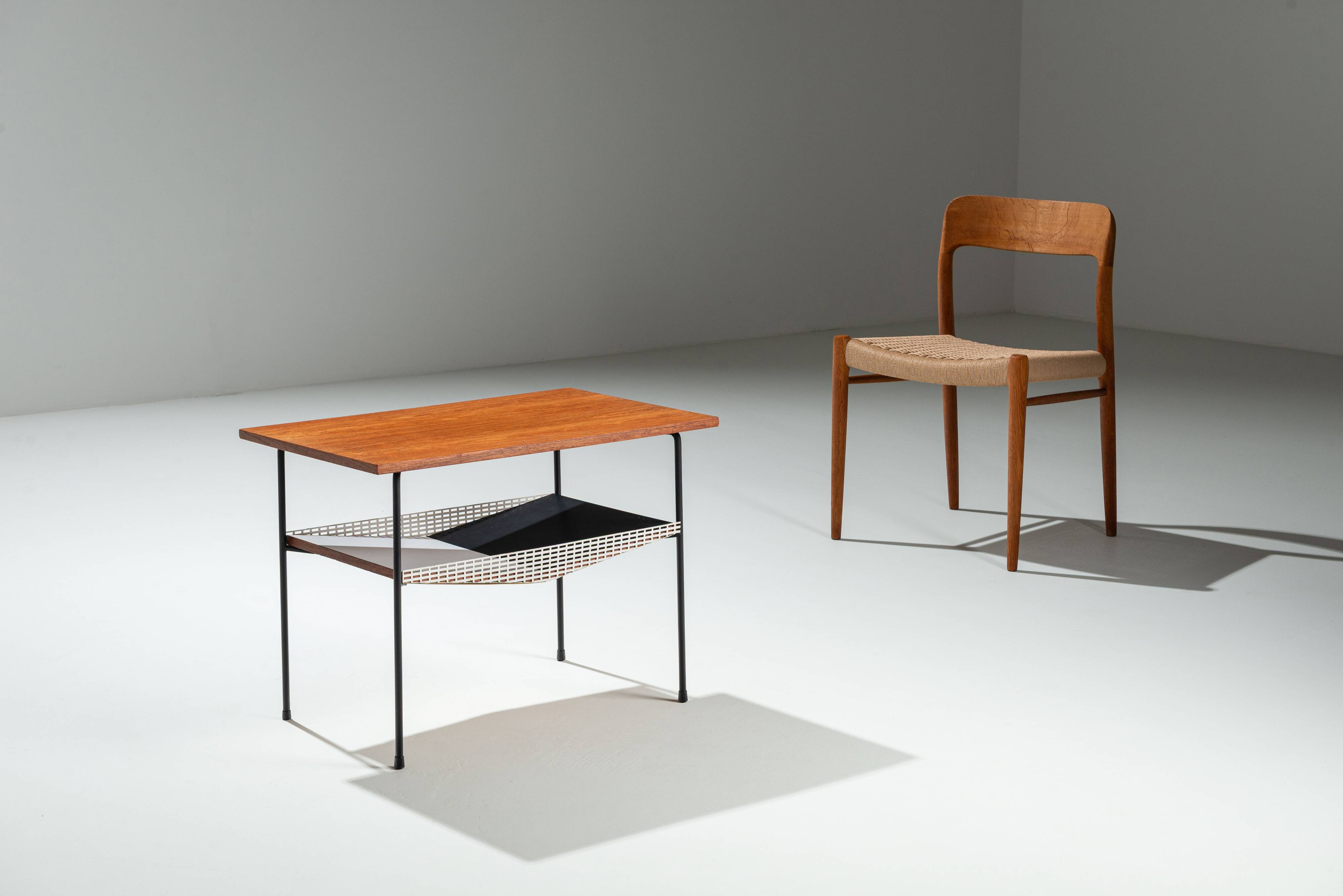Sidetable with teak top and black and white storage shelves