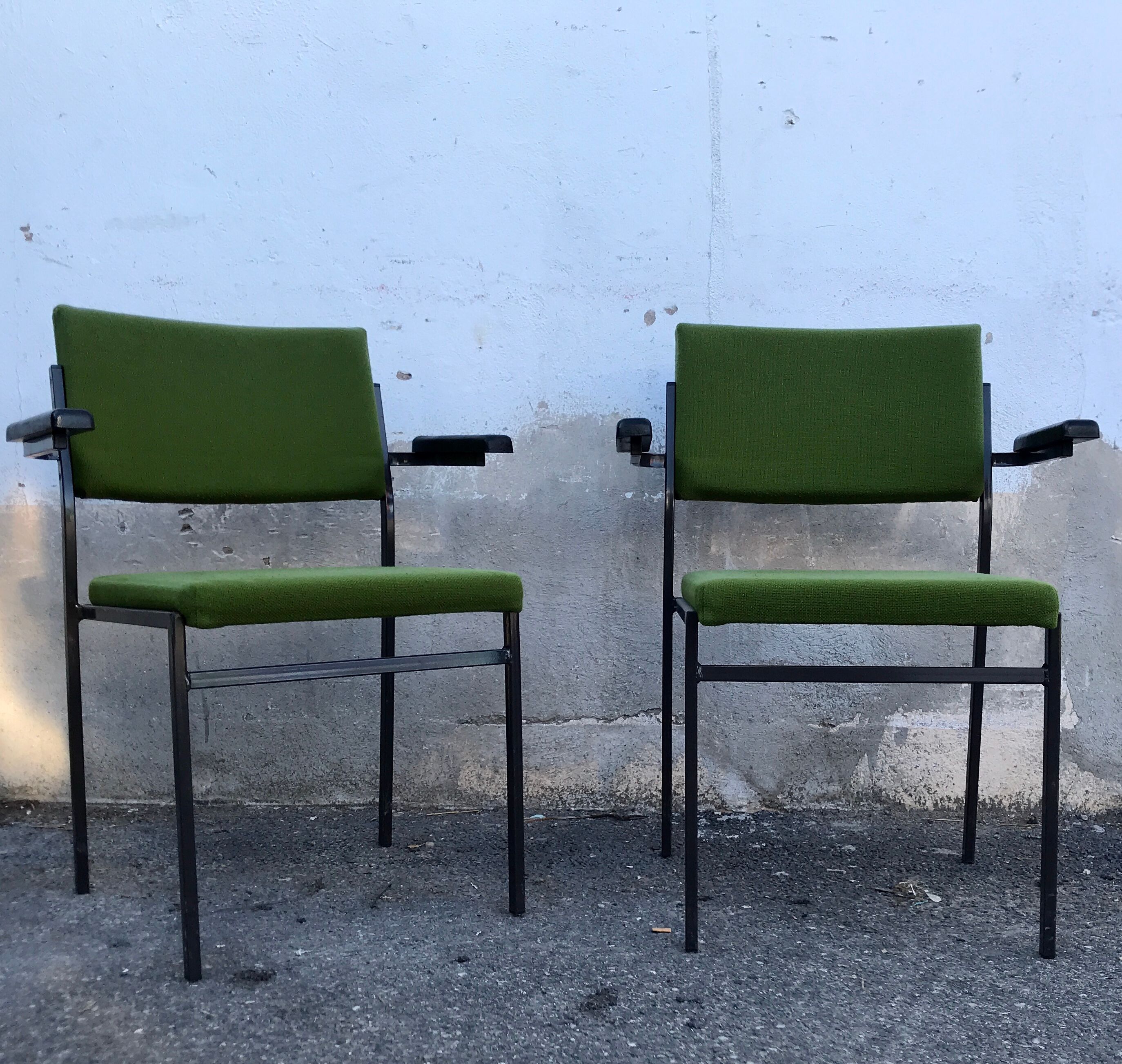 27 armchairs - modern - vintage - metal feet - 1960